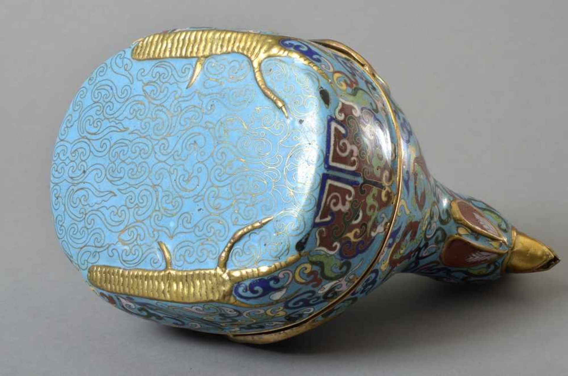 Großes Cloisonné "Huhn", China 19.Jh., H. 28cm, innen bestoßen - Bild 3 aus 4