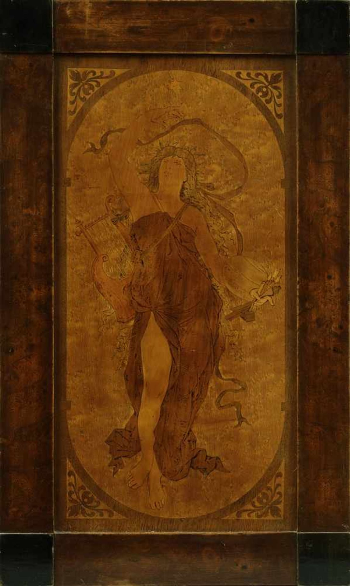 Jugendstil Intarsienbild "Allegorie der schönen Künste" mit Brandmalerei, nach einem Motiv von