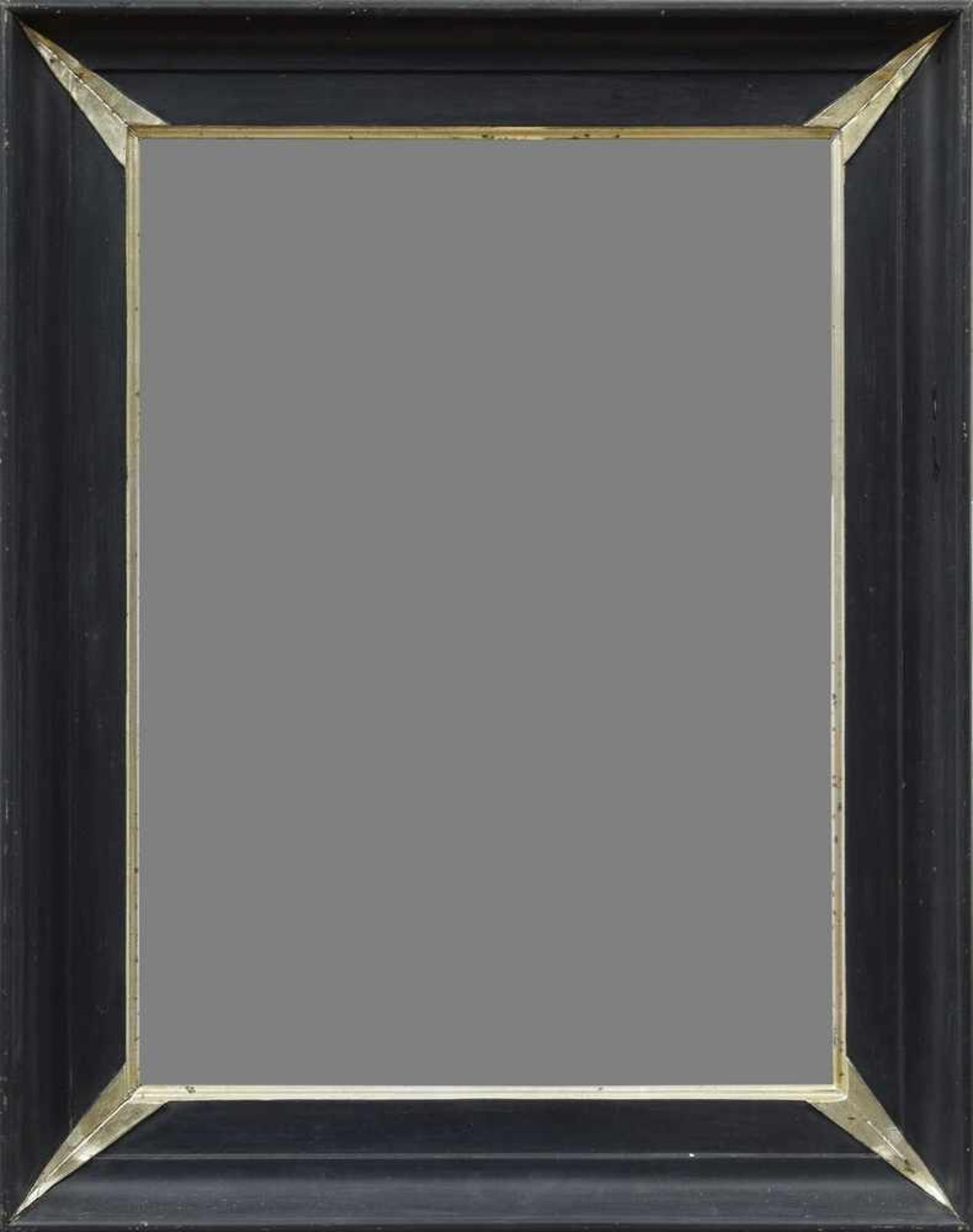 Schwarze Hohlkehlleiste mit Silber Ecken und Schlips, um 1920/30, 69,5x51,5cm, Rahmenbreite 10cm