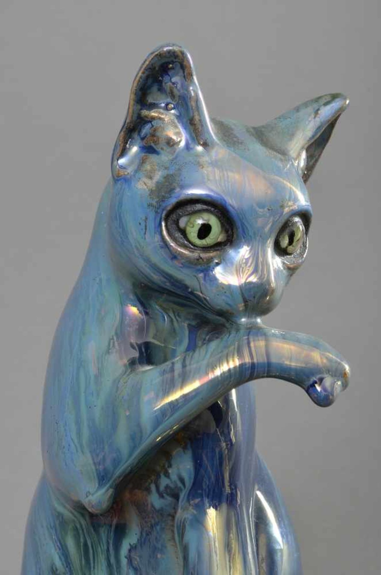 Keramik Figur "Sitzende Katze", blaue Lüsterglasur mit Glasaugen, Herst.: "Gres de Rambervillers", - Bild 4 aus 5