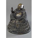 Großer Bronze Buddha auf Adoranten Sockel, Reste alter Vergoldung, H. 23cm Large bronze Buddha on