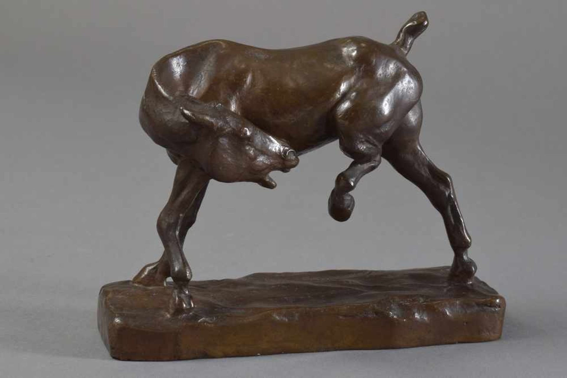 Voelckerling, Fred (1872-1945) "Stehendes Pferd", Bronze, Plinthe sign., 14,5x18x5cm Voelckerling,