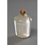 Kleine Glas Snuffbottle mit Korallen Deckel, H. 5,5cm Small glass snuffbottle with coral lid, H. 5,