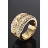 GG 750 Doppelring mit Brillantpavé (zus.ca. 1ct), 16,9g, Gr. 55 GG 750 double ring with brilliant
