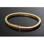 GG 750 Riviere Armband mit 56 Rubin Quarées in unsichtbarer Fassung, 19,9g, L. 18cm GG 750 Riviere