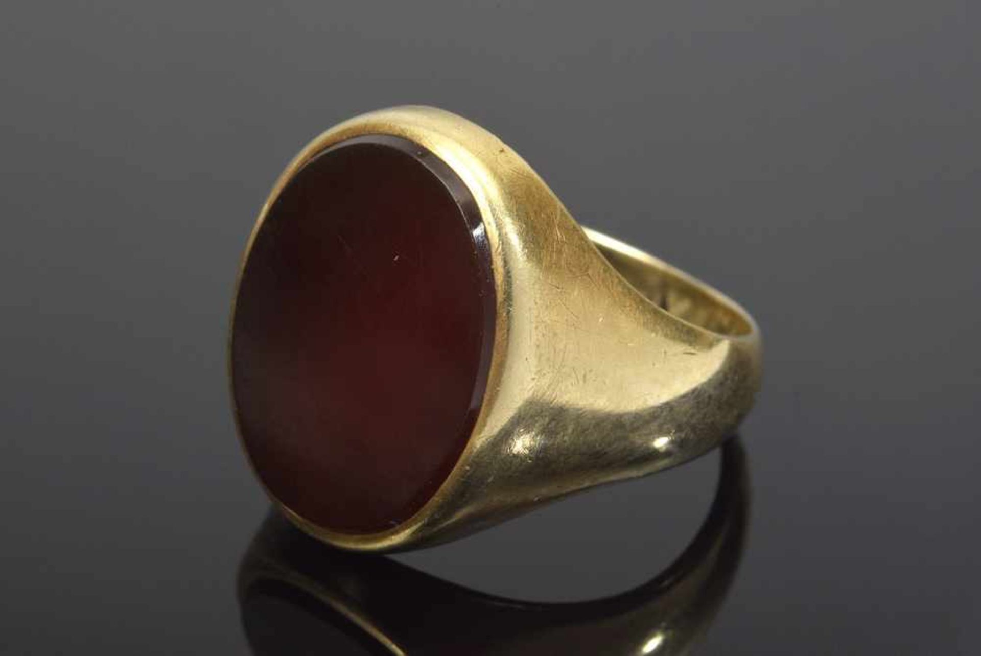 GG 585 Siegelring mit Karneol, 6,3g, Gr. 61,5 YG 585 Signet ring with carnelian, 6,3g, size 61,5 - Image 2 of 2