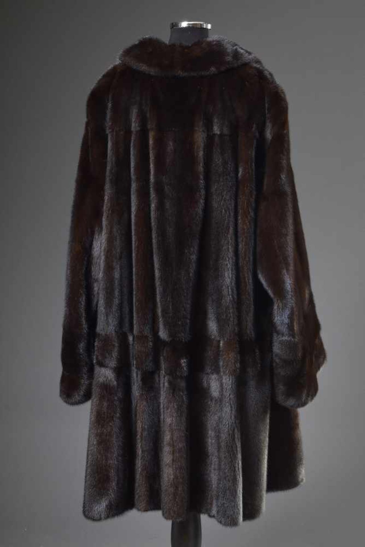 Darknerz Jacke mit schwarzem Seidenfutter, Monika Rahardt, Gr. 44+Dark mink jacket with black silk - Bild 2 aus 2