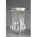 Kleine Vase mit facettierter Wandung, MZ: TR, Wien 1854, Silber 13 Lot, 66g, H. 7,5cmSmall vase with