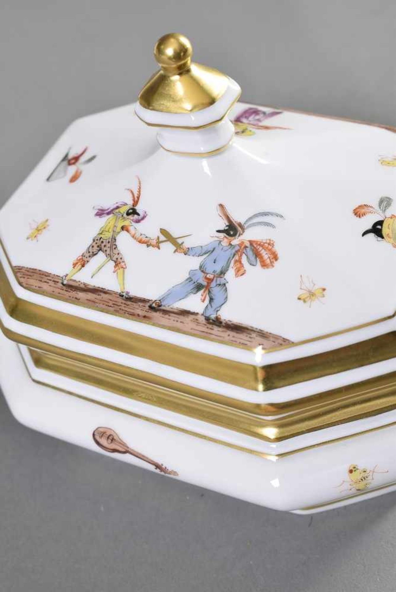 3 Teile Meissen Edition "Comedia dell'Arte": Leuchter, Dose und Schale, Edition 2000-2003, H. 6,6- - Bild 3 aus 4