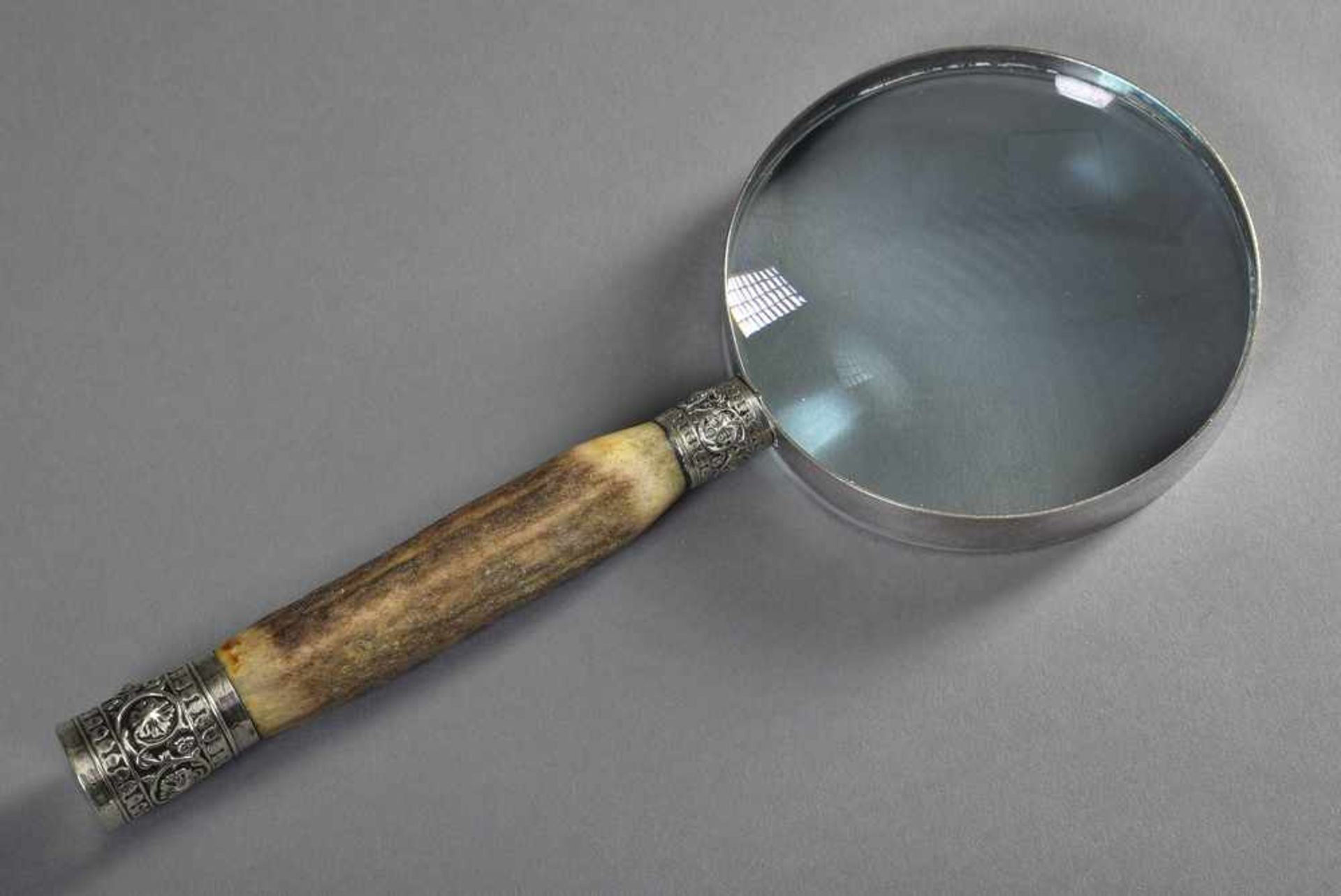 Lupe mit Geweihgriff und versilberter Manschette, L. 24,5cmMagnifying glass with antler handle and
