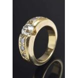 GG 750 Ring mit 1 Altschliffdiamant und 6 Brillanten (zus. ca. 1.10ct/SI-Pique 1/Wesselton-Top