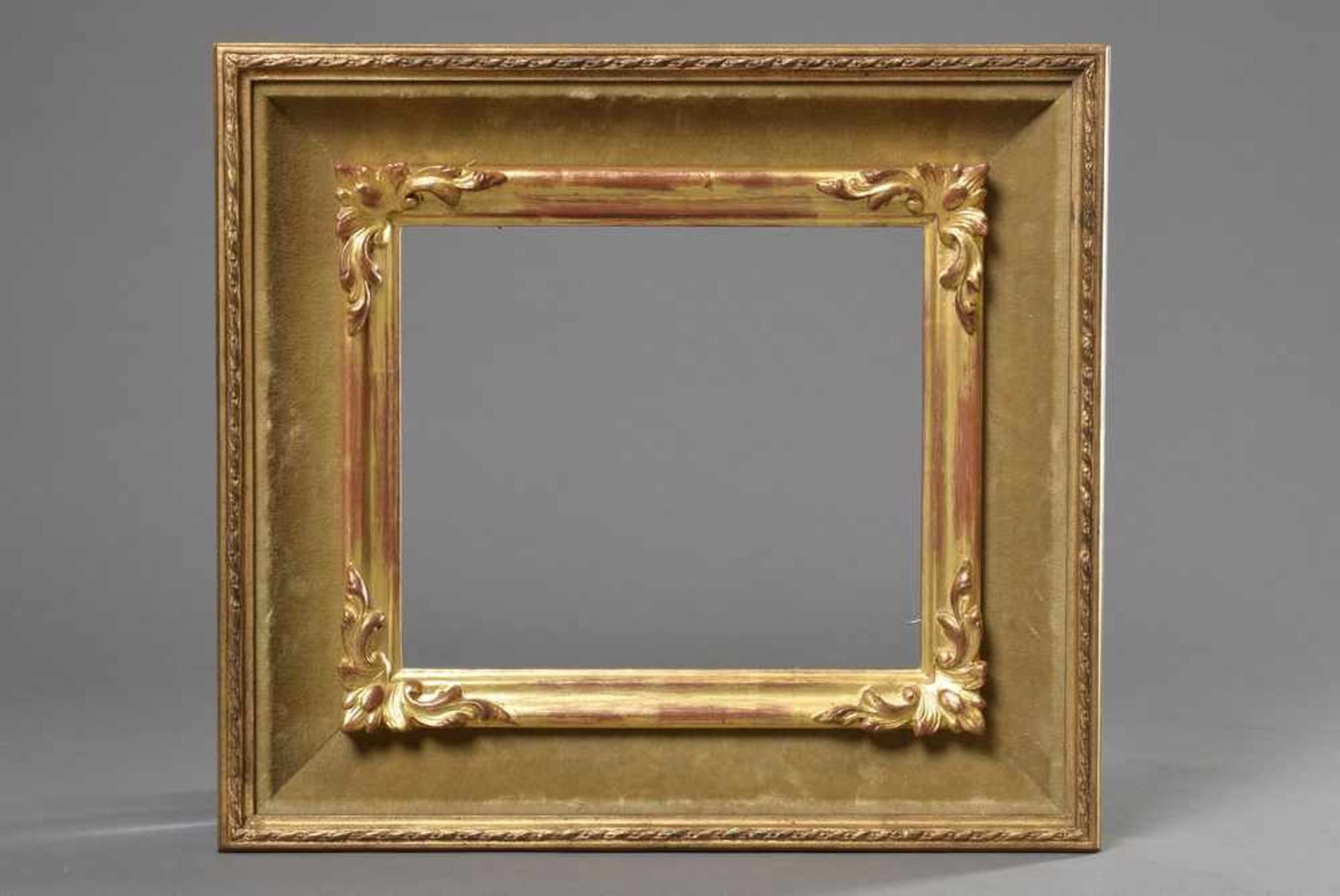 Vergoldeter Biedermeier Rahmen mit Samt Voute, 23,7x27,6/9cmGilded Biedermeier frame with velvet