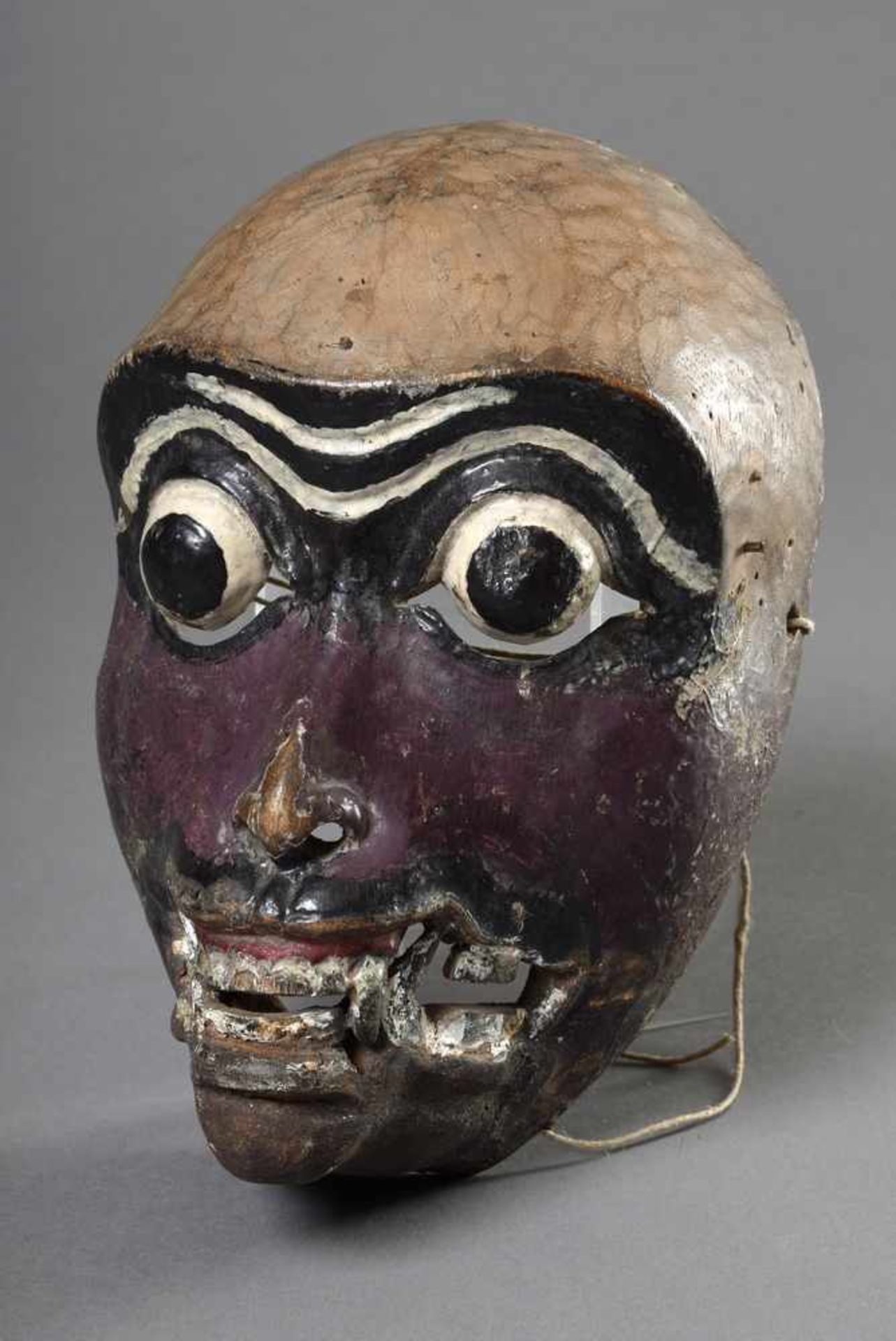 Maske "Affe", Holz, farbig gefasst, Lombok, Indonesien, 19x13cm, etw. ber./best., erworben 1977 in
