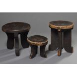 3 Diverse afrikanische Hocker in verschiedenen Größen, H. 22-36cm, Ø 23-34cm3 Various African stools