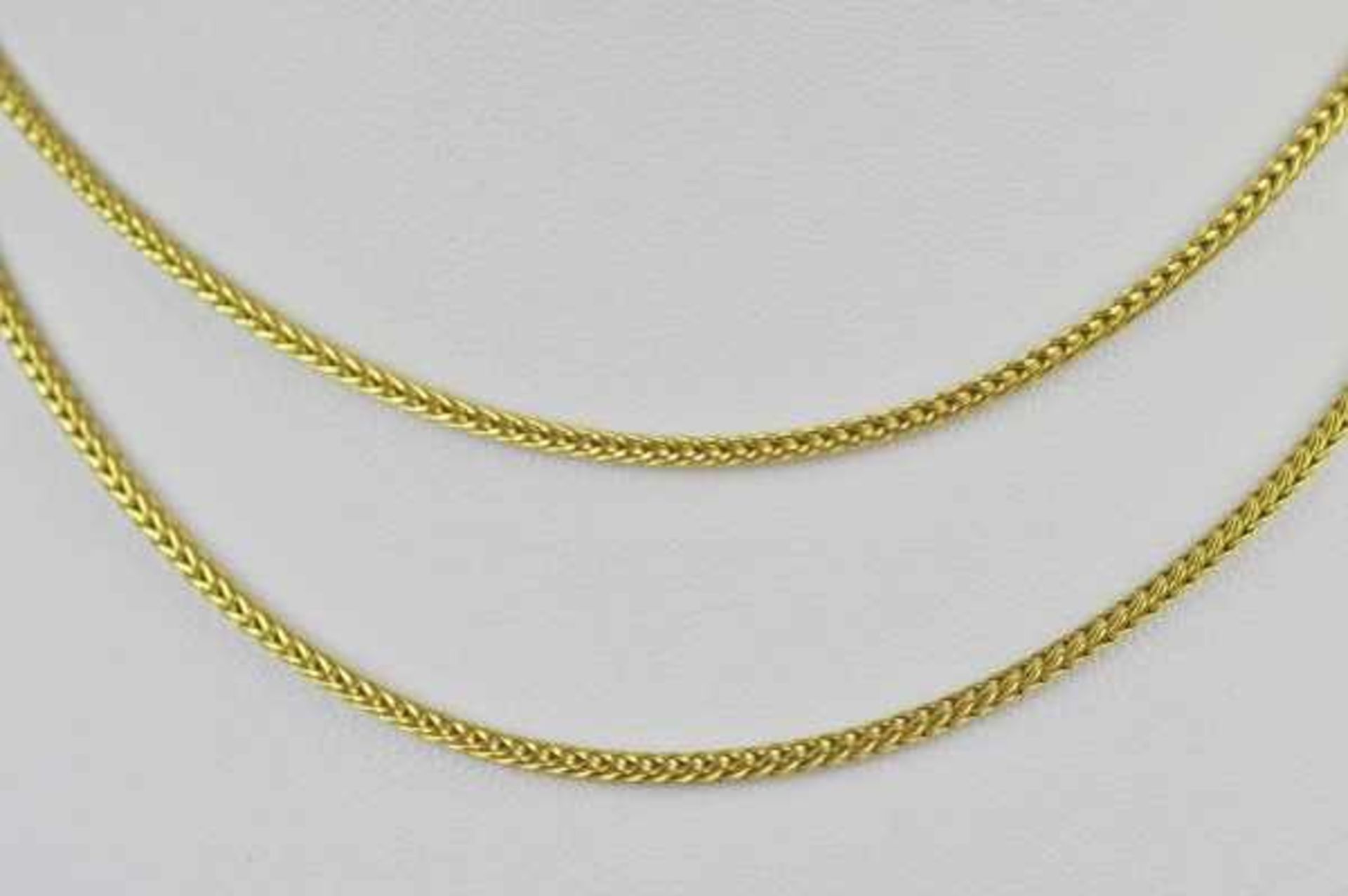 LANGE KETTE in Schnuroptik mit Hakenverschluss, Gelbgold 18ct, 17,7g, L 74cm - Bild 2 aus 3