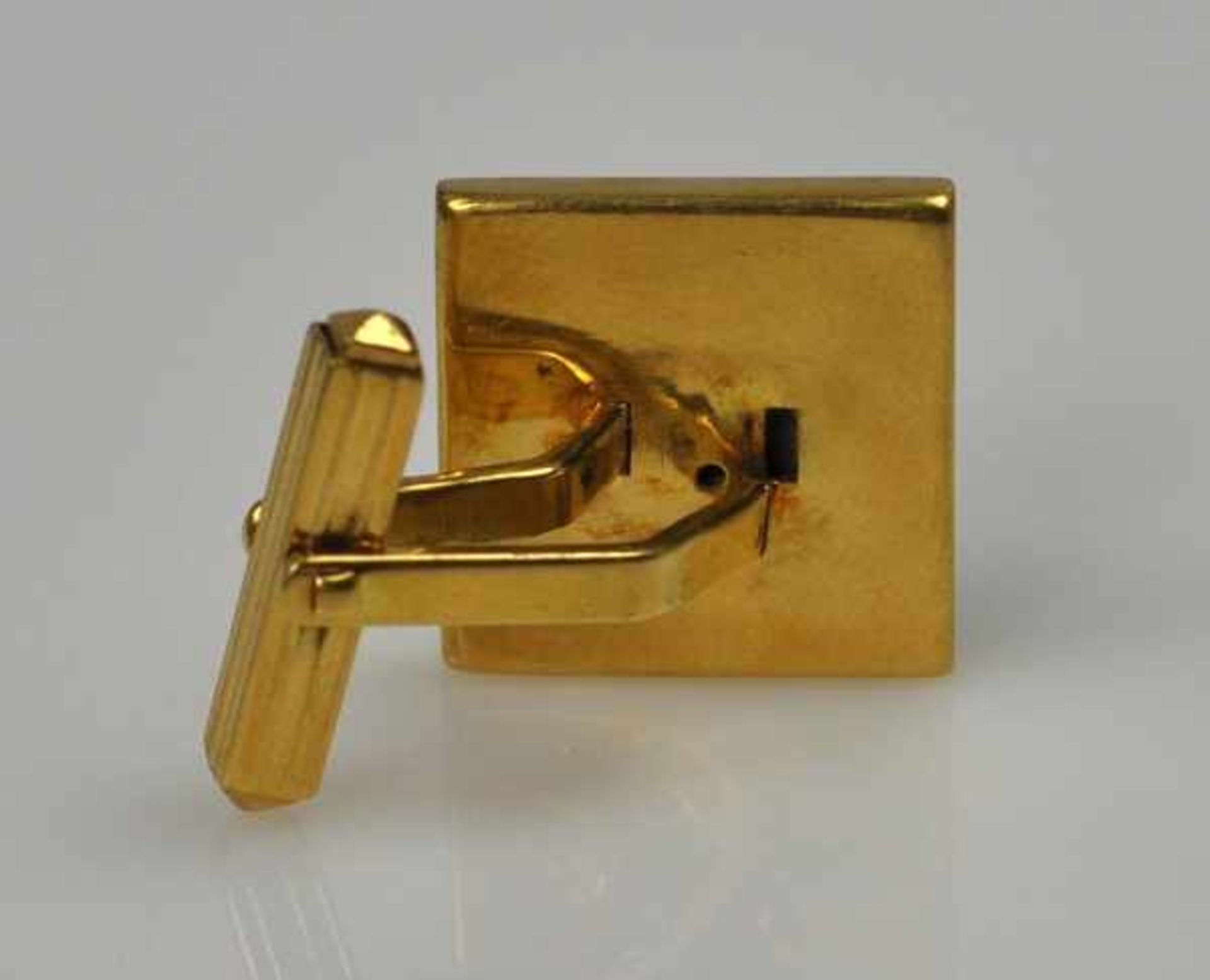 PAAR MANSCHETTENKNÖPFE viereckig, blaues Email mit eingelegten Goldelementen als Dekor, Gelbgold - Image 2 of 3