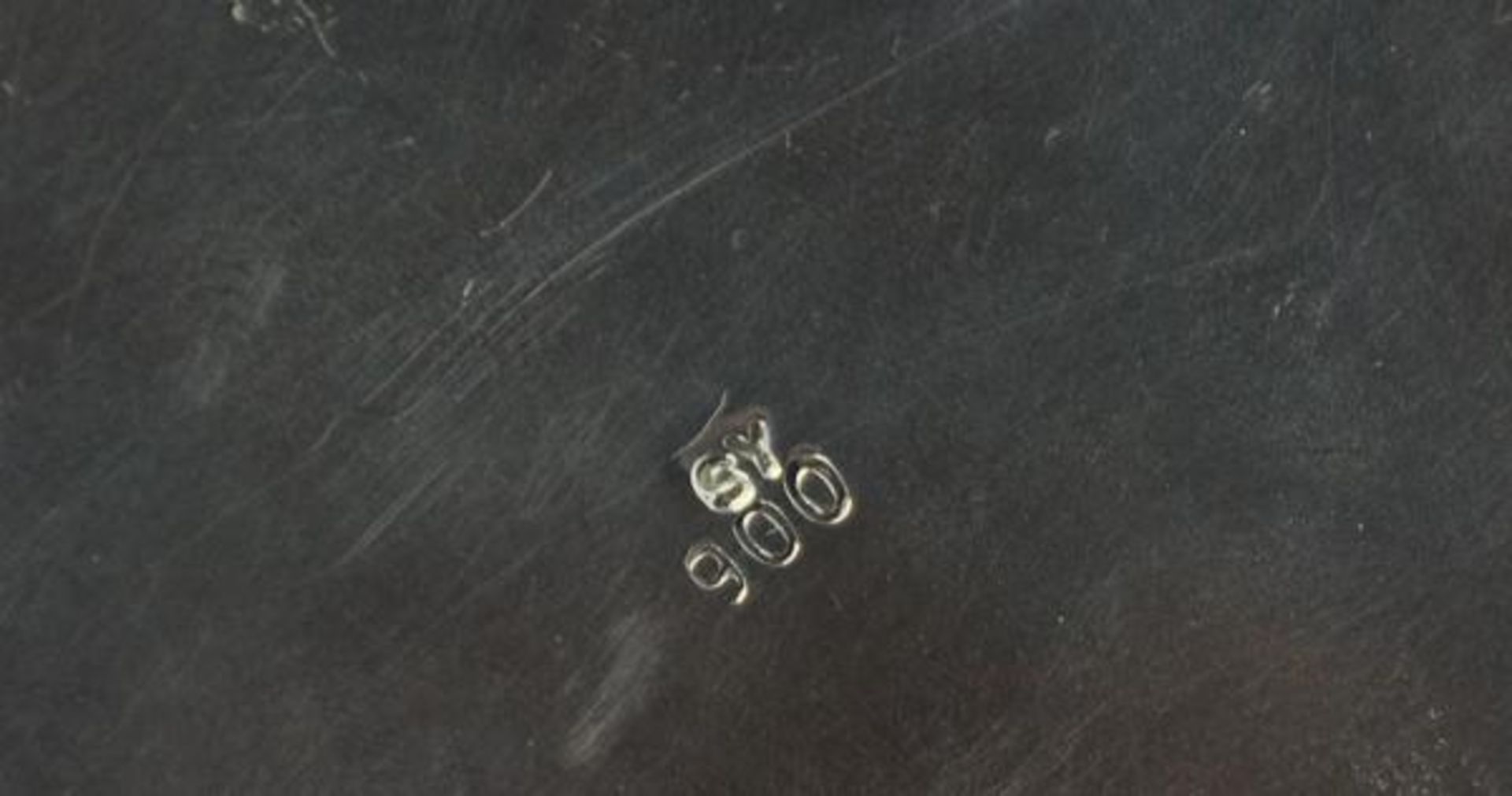TISCHVASE gefaltetes Tuch mit Kordelband, Silber 900, Innenvergoldung, 161g, H 5cm u. D 9,5cm - Bild 3 aus 3