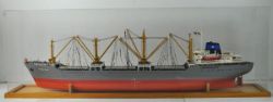 GROSSES MODELLSCHIFF Segelschiff "Marabu Porr", polychrom gestalteter Kunststoff u. Holz, L 120cm u.