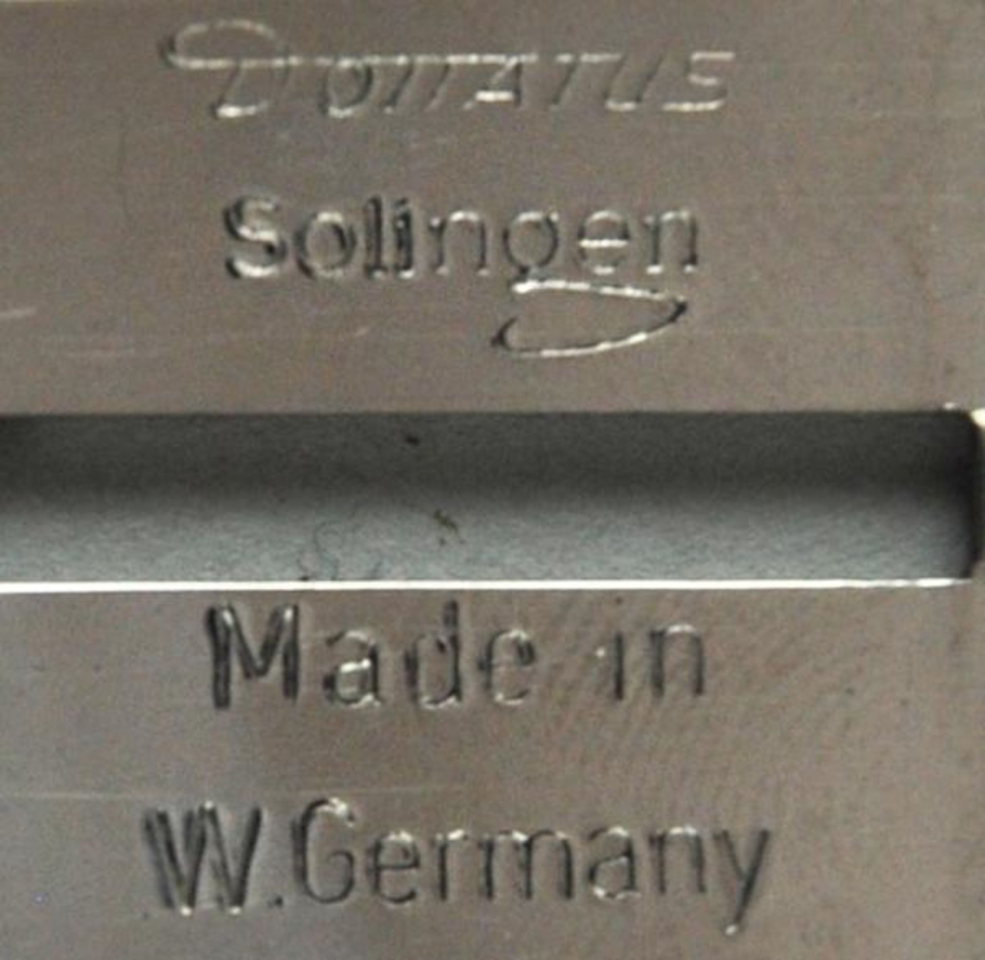 ZIGARRENABSCHNEIDER u. TASCHENMESSER mit kleinem Pinienrelief, 2 Messer u. Feile, Silber, L 7cm( - Bild 2 aus 3