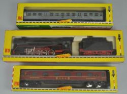 KONVOLUT FLEISCHMANN (3) bestehend aus Dampflok HO 1364, BR 41 344 DB u. zwei Waggons, HO, einer