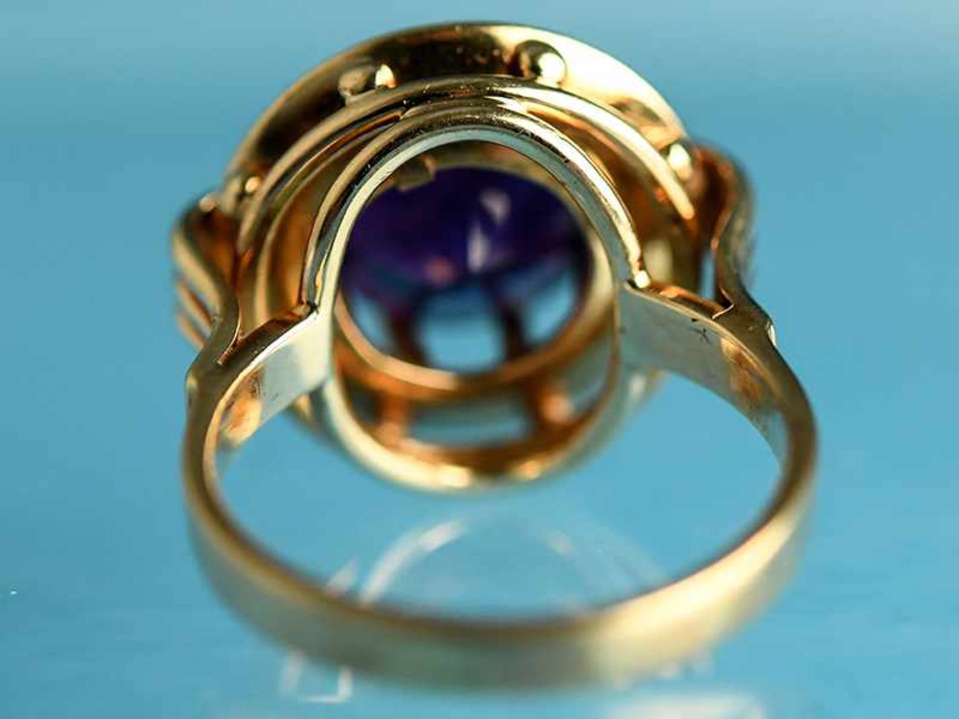 Ring mit Amethyst, Goldschmiedearbeit, 60- er Jahre 585/- Gelbgold. Gesamtgewicht ca. 9,2 g. Von - Bild 4 aus 4