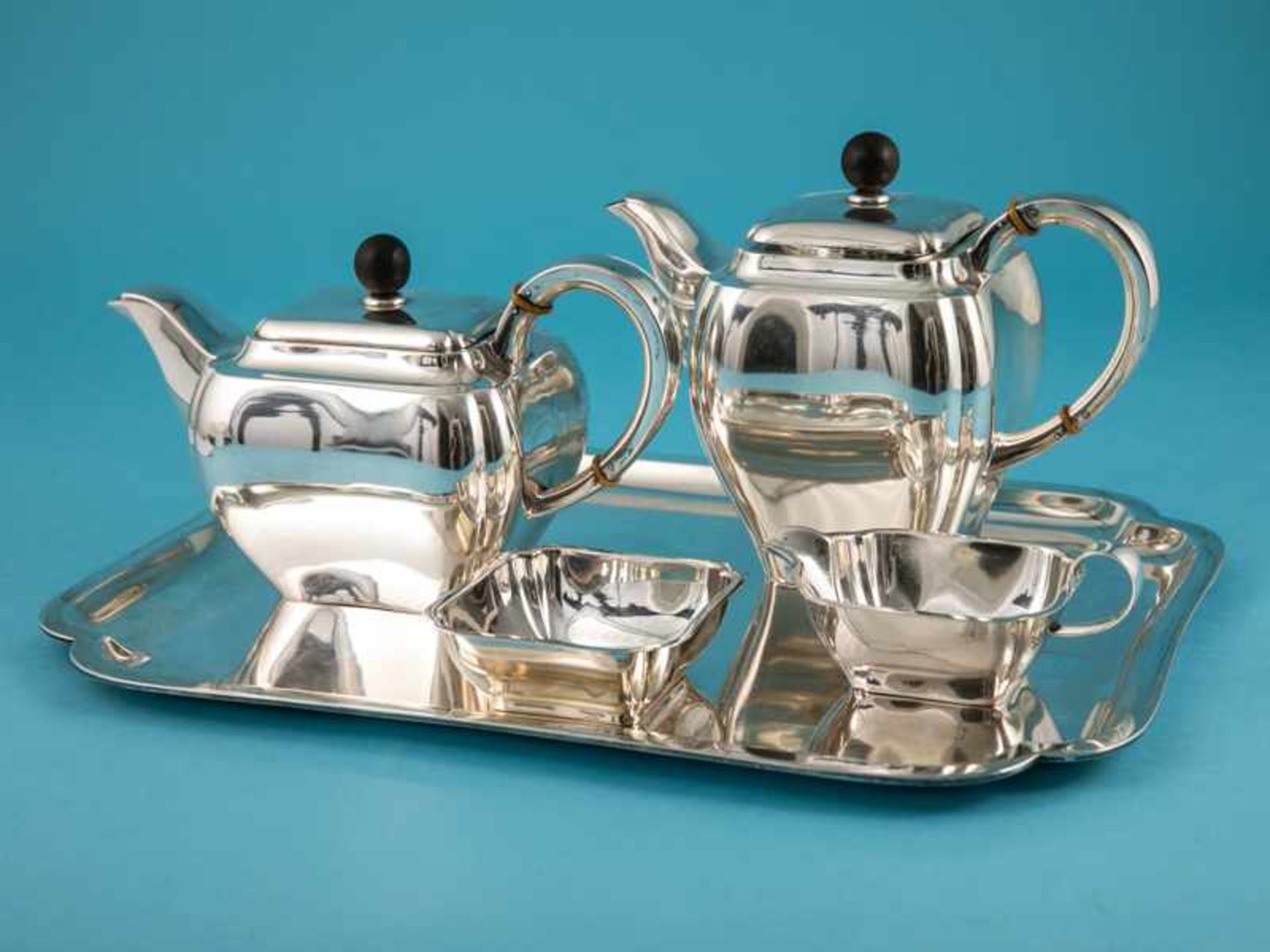 5-tlg. Kaffee-/ Teeset, Wilkens, 1. Hälfte 20. Jh. 830/-Silber, Gesamtgewicht ca. 2270 g; geschweift