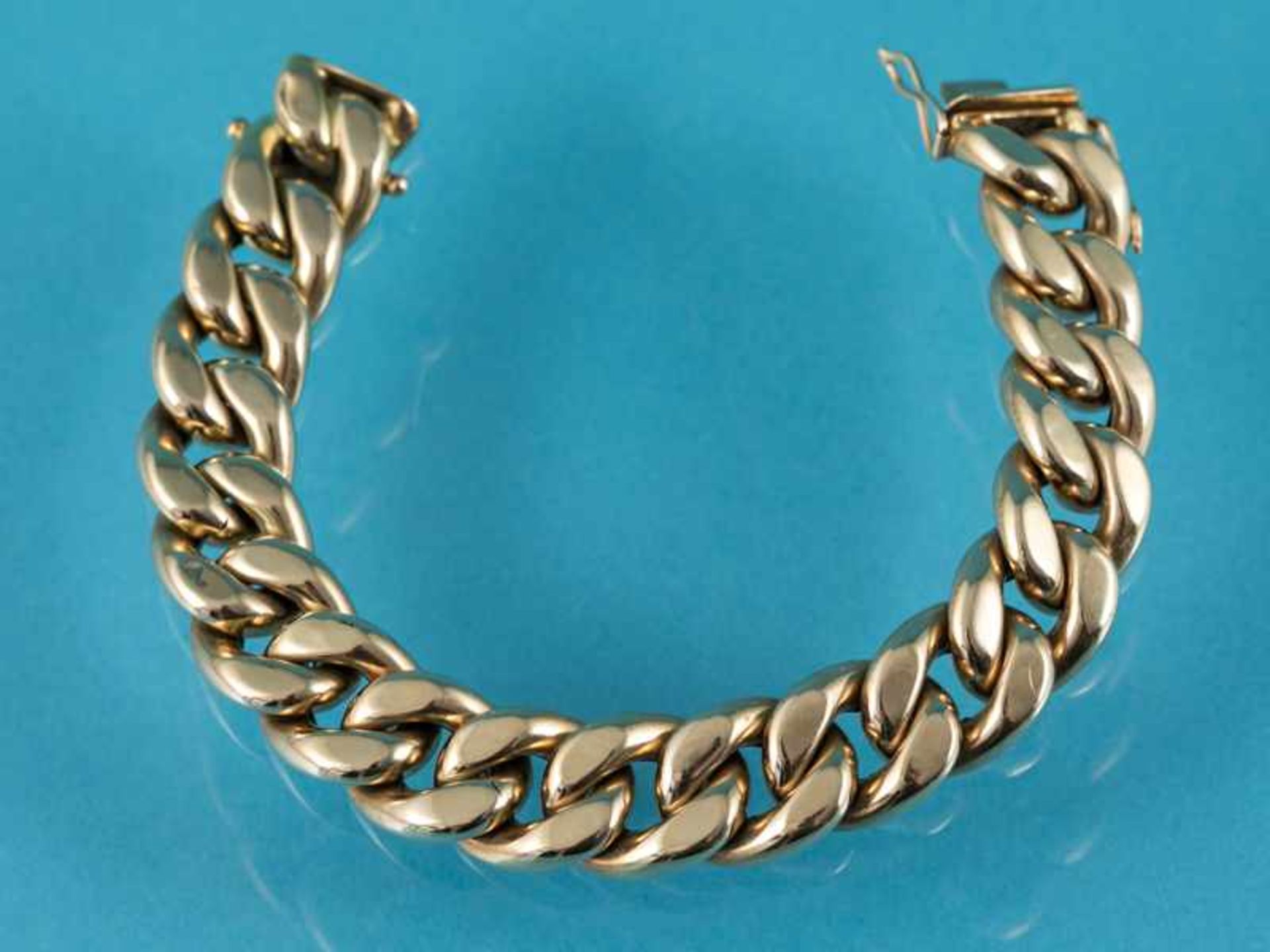 Flachpanzerarmband, 60-er Jahre 585/- Gelbgold. Gesamtgewicht ca. 35,4 g (hohl). Breites