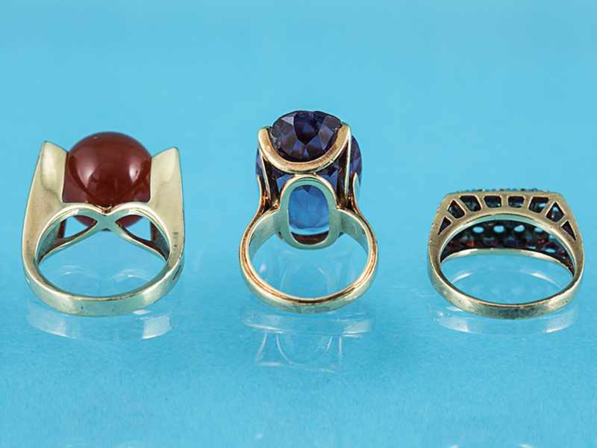3 verschiedene Ringe mit Amethyst, Karneol und Brillanten, zusammen ca. 0,2 ct, 70-er Jahre 1.) Ring - Bild 5 aus 6