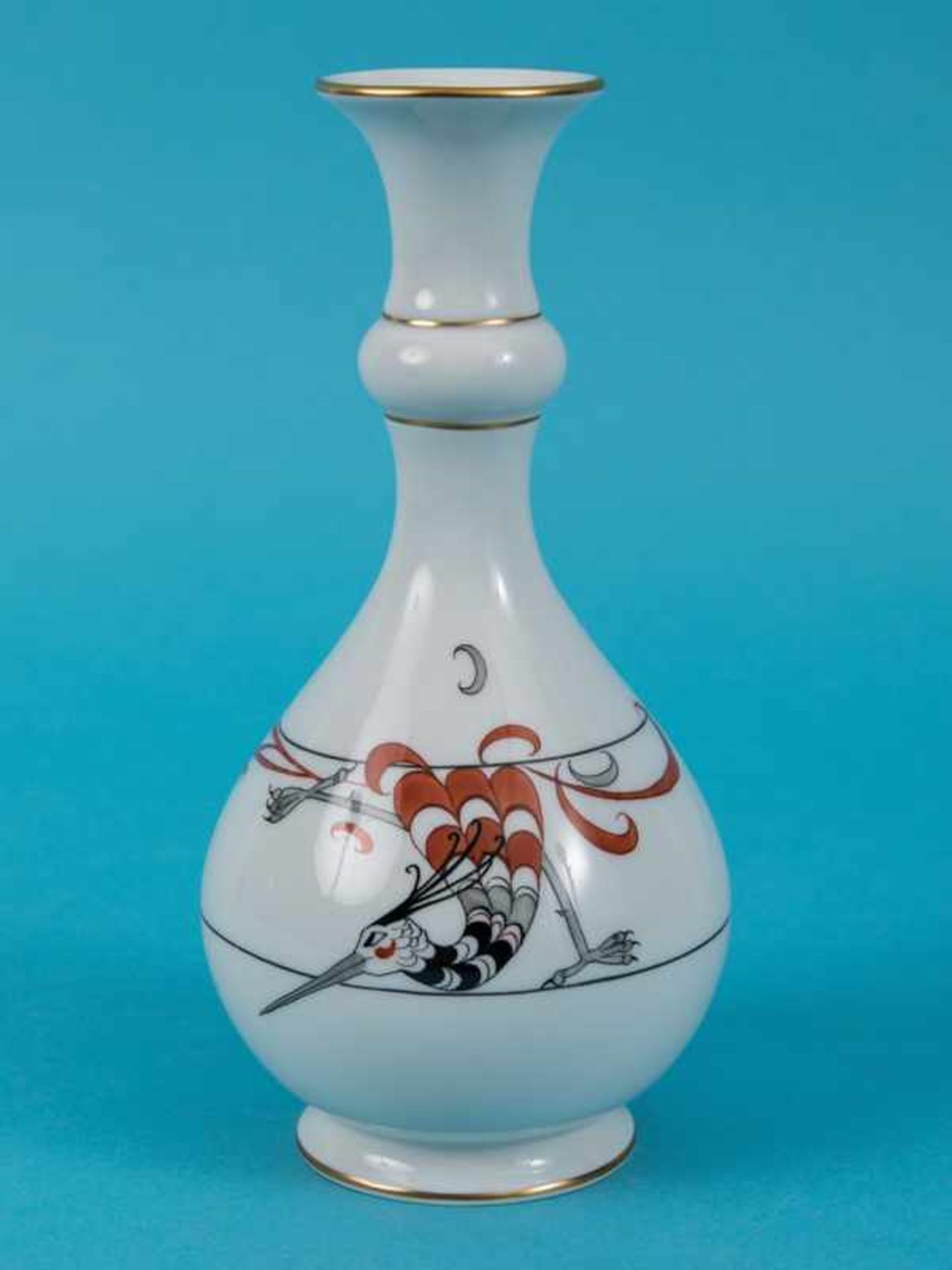 Kleine Balustervase "Feuervogel", Meissen, 2. Hälfte 20. Jh. Weißporzellan mit Dekormalerei "