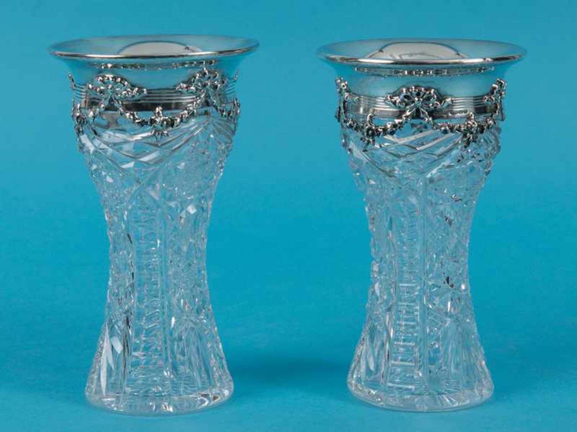 Paar Kristallvasen mit Silbermontierung, Gorham Manufactoring Co., Providence/ USA u. Birmingham/