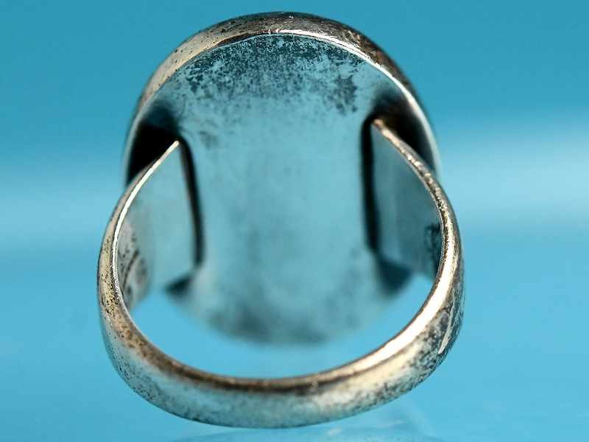 Ring mit Moosachat, bezeichnet Georg Jensen, No. 90G, Dänemark, 20. Jh. 925/- Silber. - Image 3 of 8