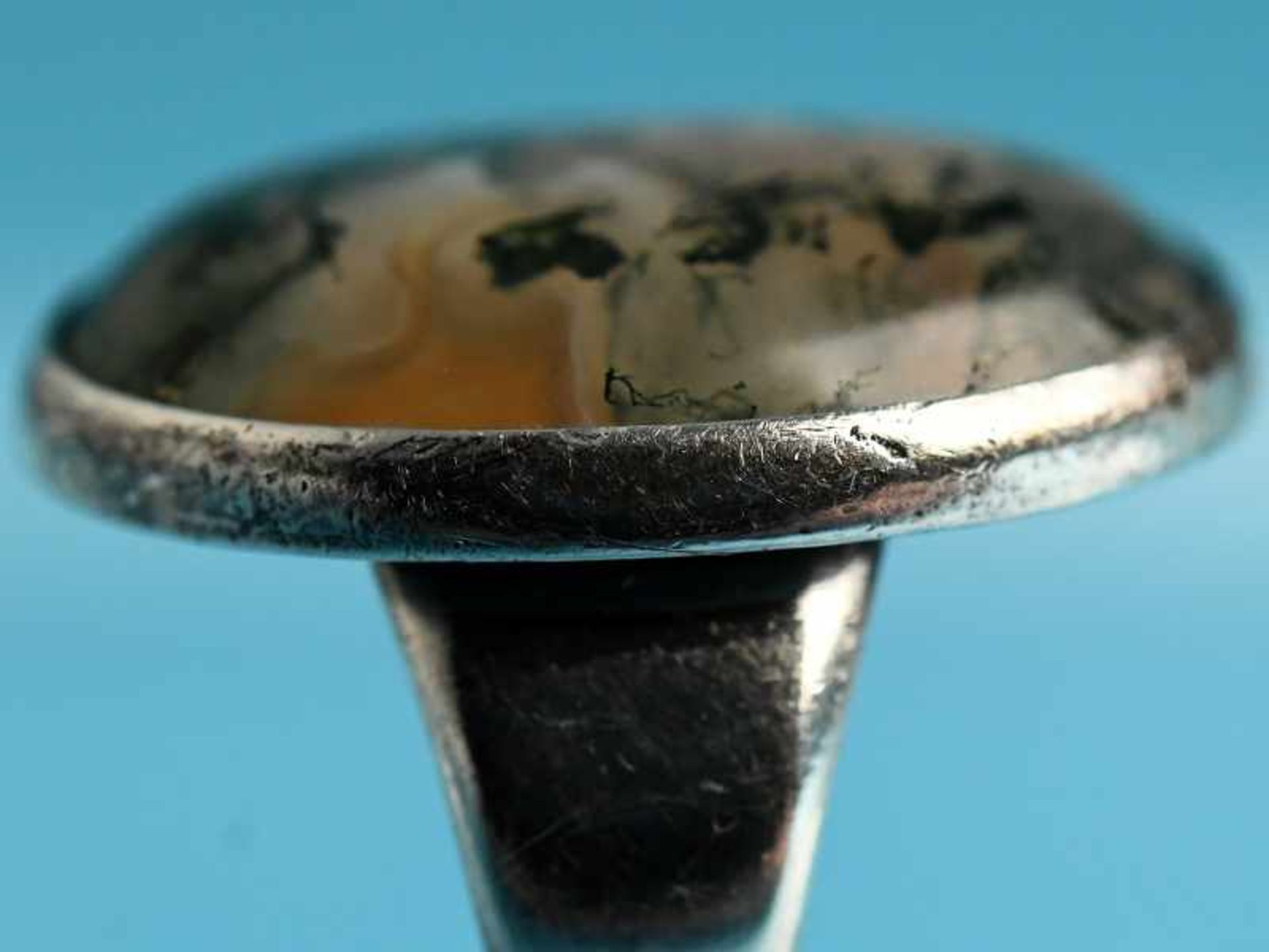 Ring mit Moosachat, bezeichnet Georg Jensen, No. 90G, Dänemark, 20. Jh. 925/- Silber. - Bild 7 aus 8