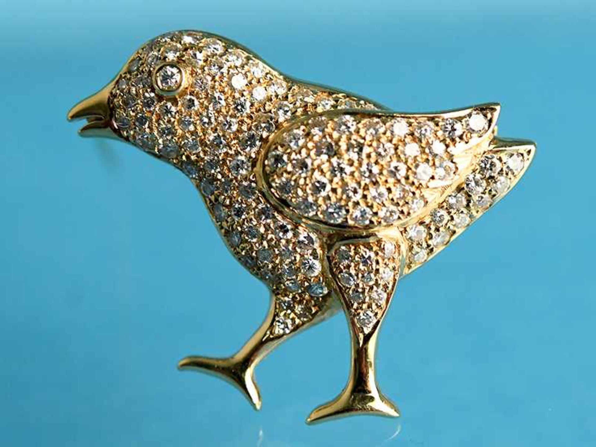 Brosche in Tierform "Spatz" mit Brillanten, zus. ca. 1,3 ct, Juweliersarbeit von 1998 585/-