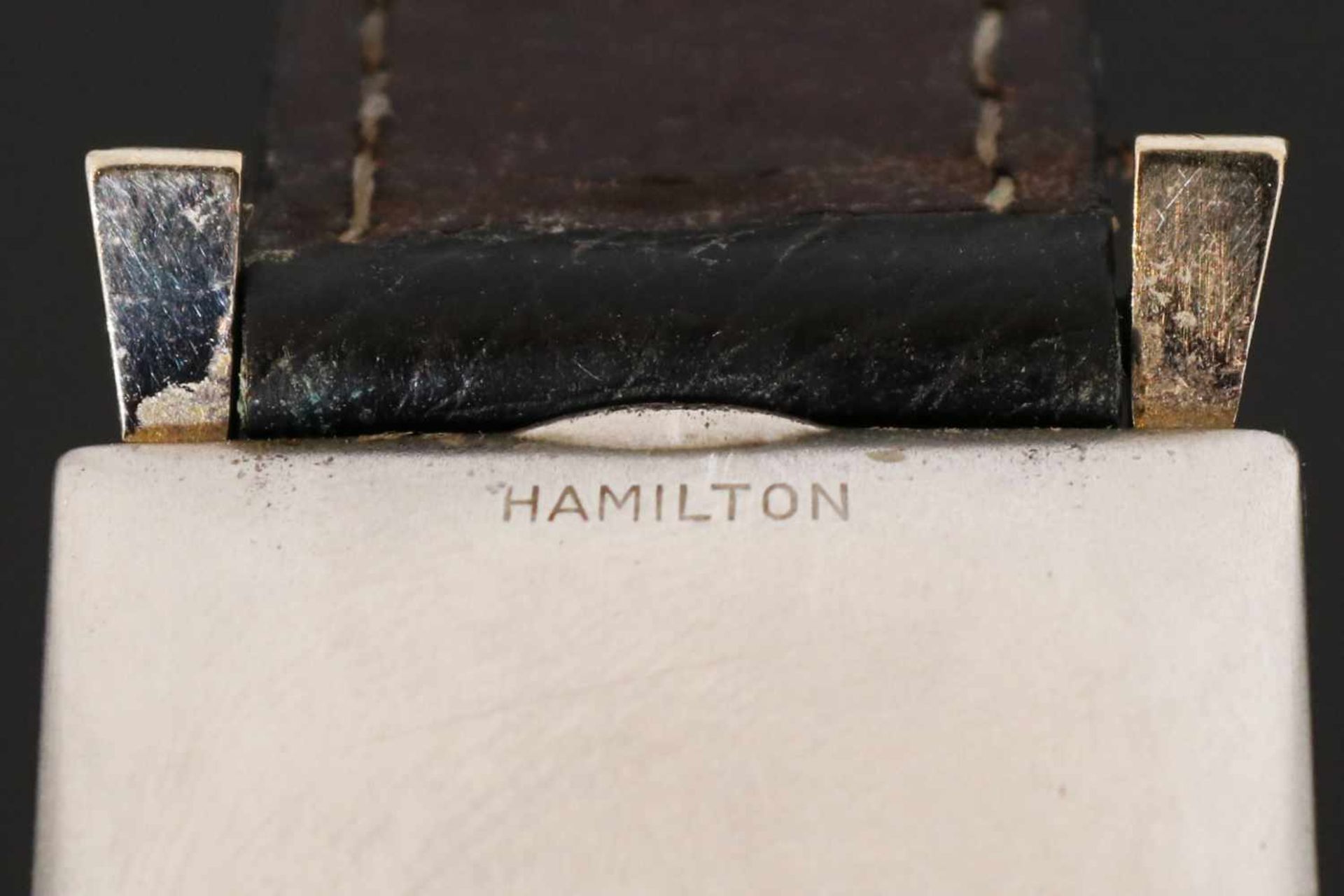 HAMILTON Herrenarmbanduhr USA, um 1940, rechteckiges Stahlgehäuse mit vergoldeter 10K Weißgold- - Bild 2 aus 2