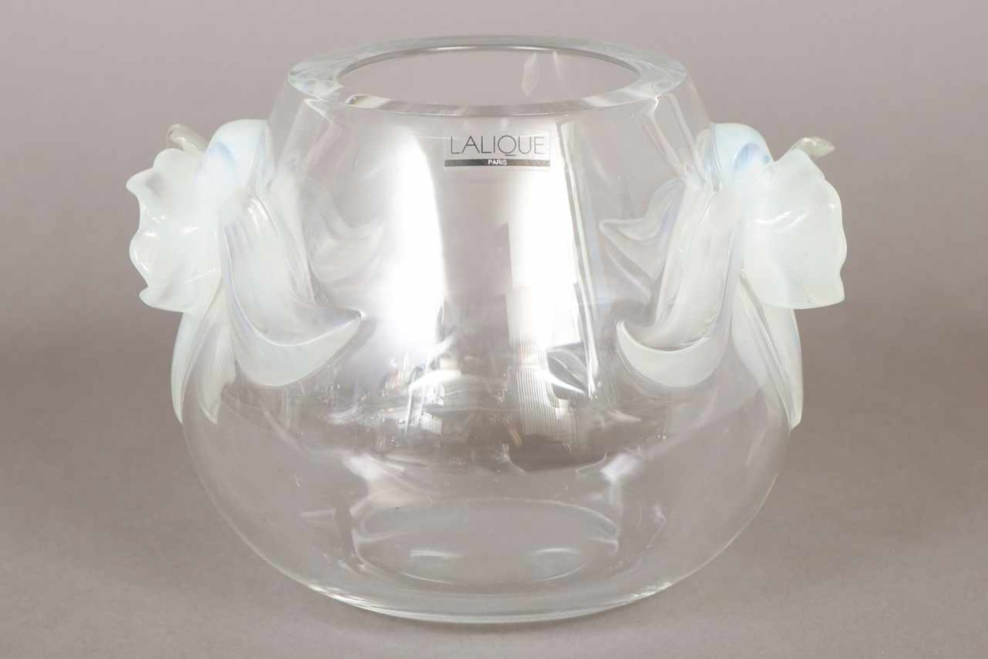 LALIQUE (France) Vase farbloses, dickwandiges und partiell satiniertes Glas, bauchige Vase mit