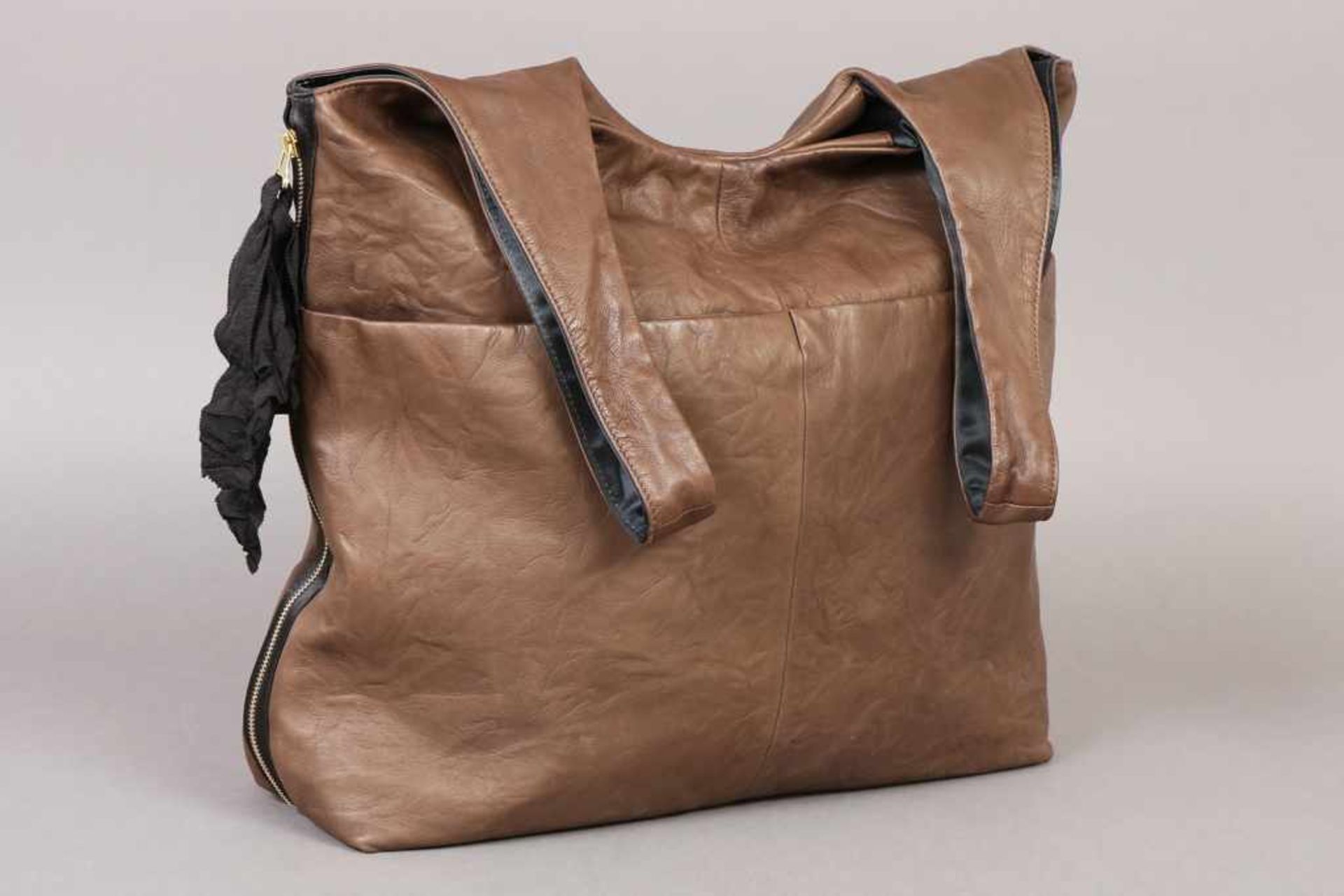 LANVIN Handtasche/Shopper oliv-farbenes Leder, Innenfach mit Reißverschluss, 2 frontale