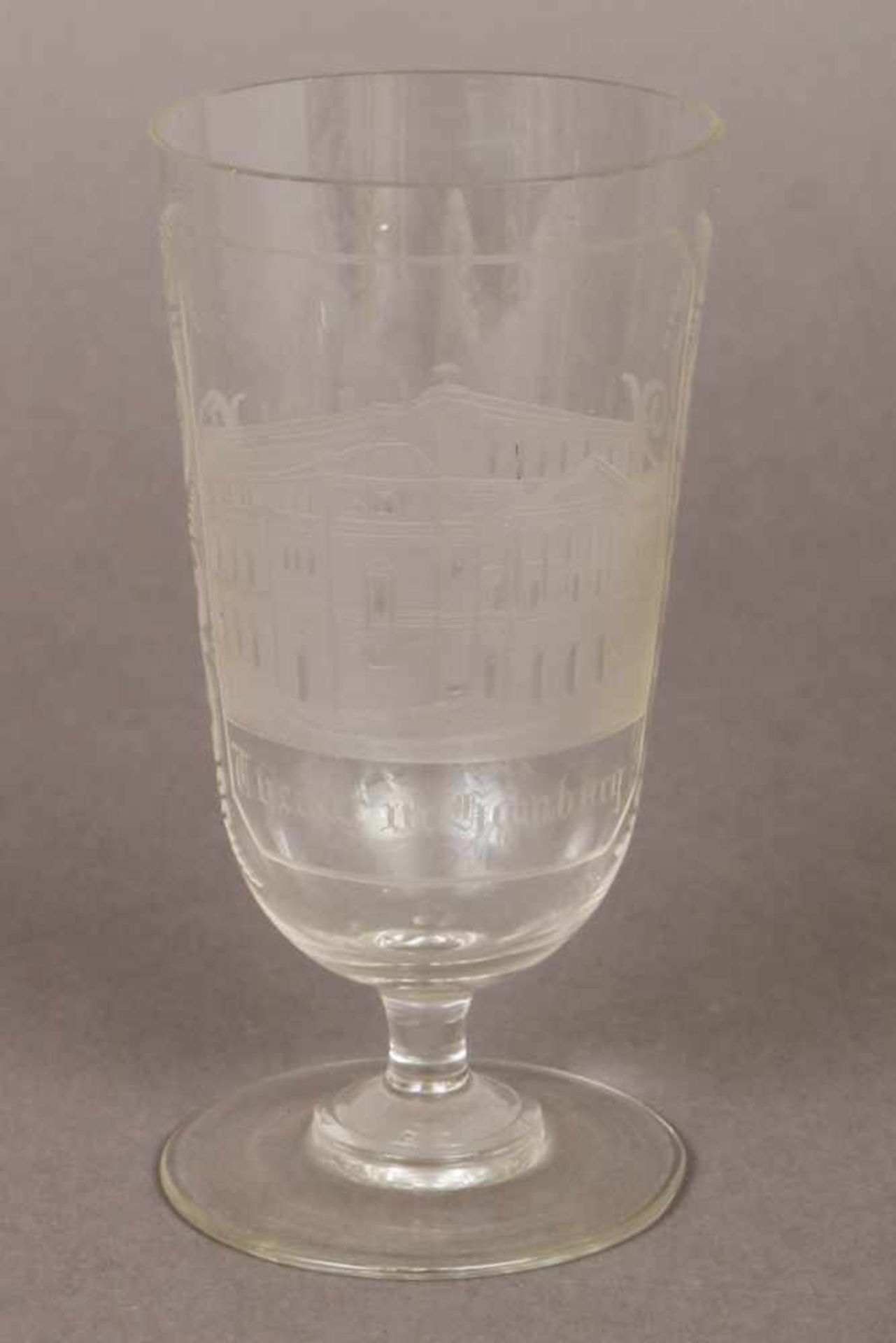 Andenkenglas des 19. Jhdt. farbloses Glas, hohe, leicht trichterförmige Kuppa mit geschliffener