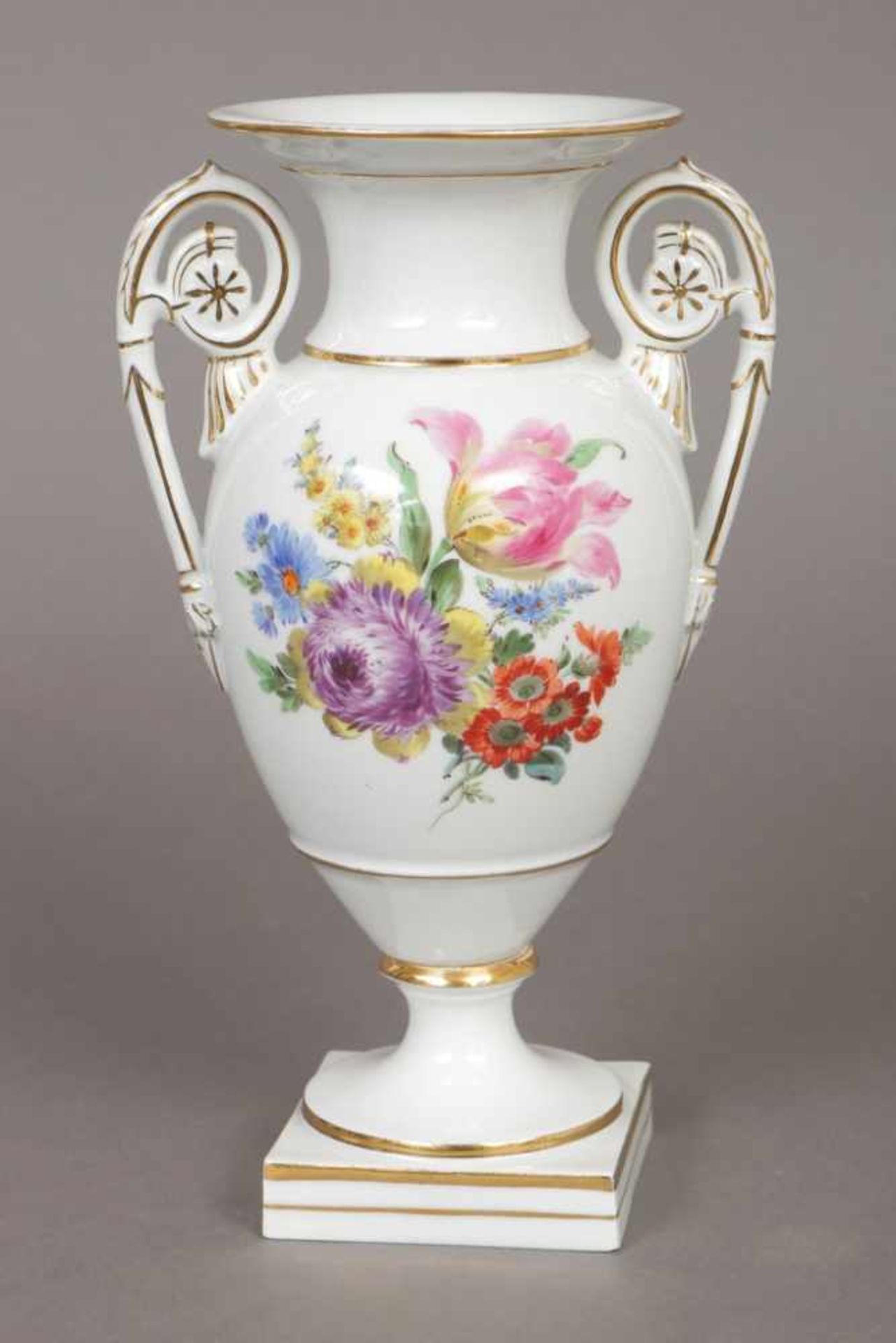 MEISSEN Vase 1924-1934, amphorenförmiger Korpus mit seitlichen Handhaben, schau- und rückseitig