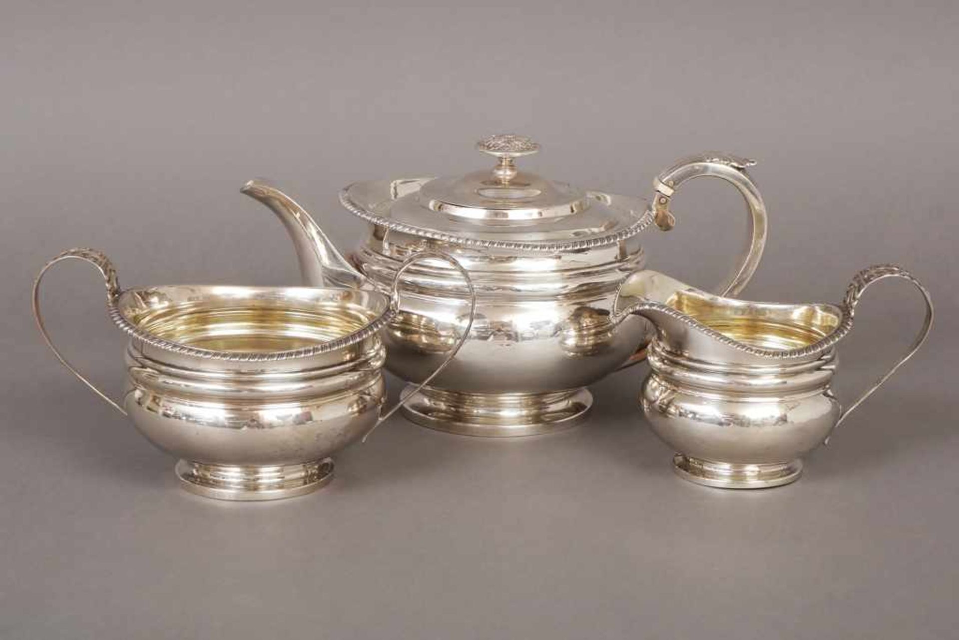 Tee-Set Sterling Silber und Elfenbein, London, 1819, Thomas Barker, bestehend aus Teekanne,