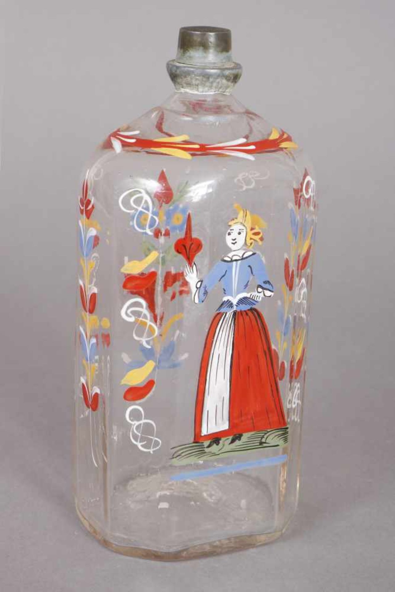 Flühli Schnapsflasche farbloses Glas mit Emaillemalerei (Frau in Tracht), um 1800, Zinndeckel,