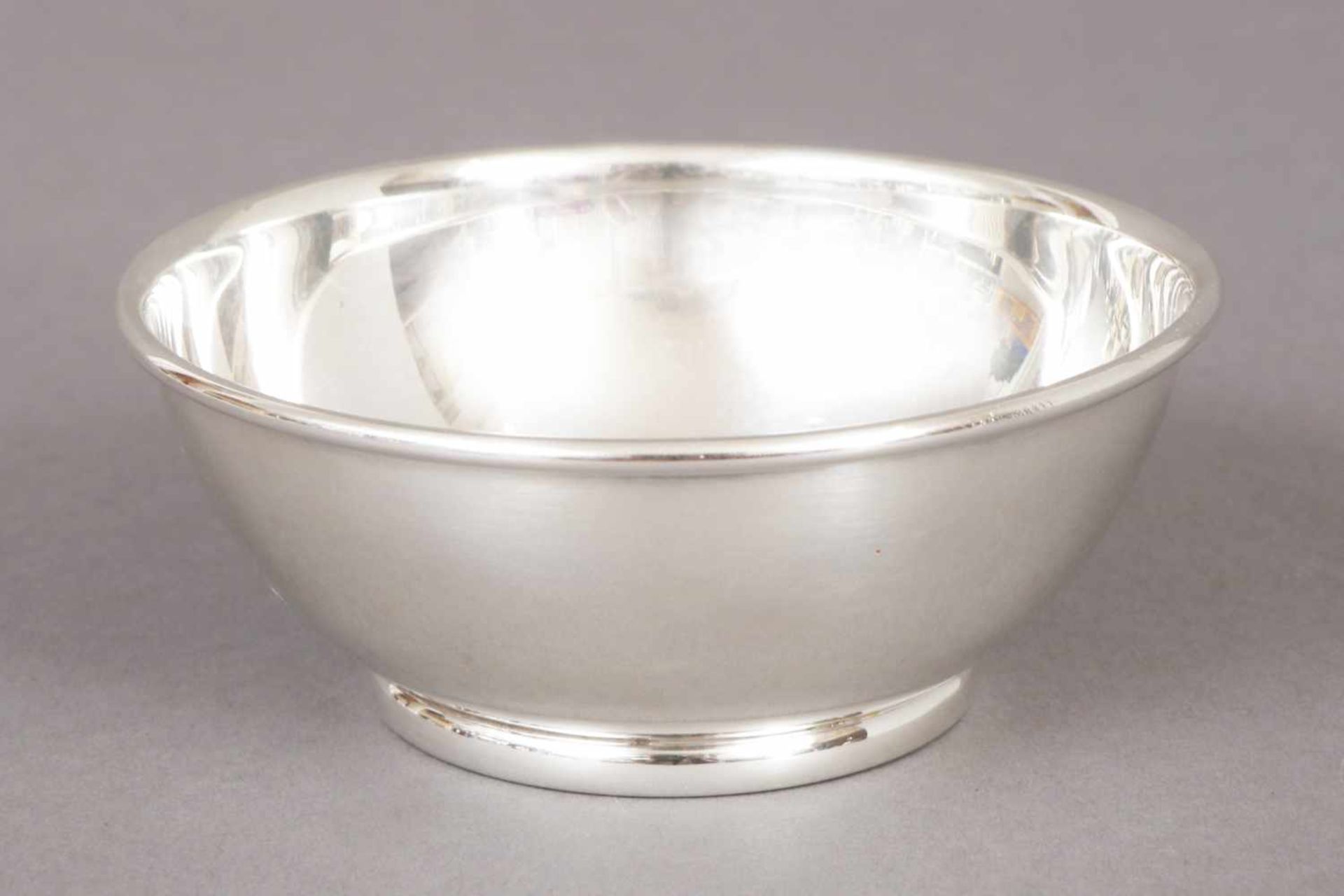 Silber-Schale 925er Silber, glatte Wandung, Lippenrand, kurzer Standring, D 11cm, 149g