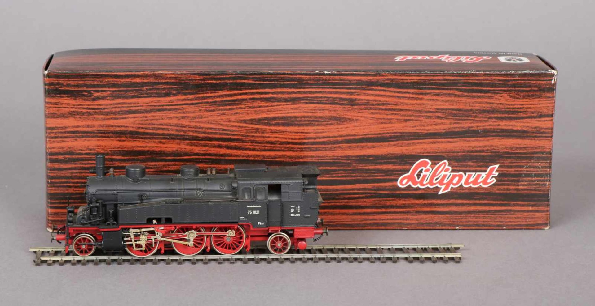 Liliput Modell-Lok Modell DR 75 1021, schwarz-rote Ausführung, in original Box, unbespielt, aus