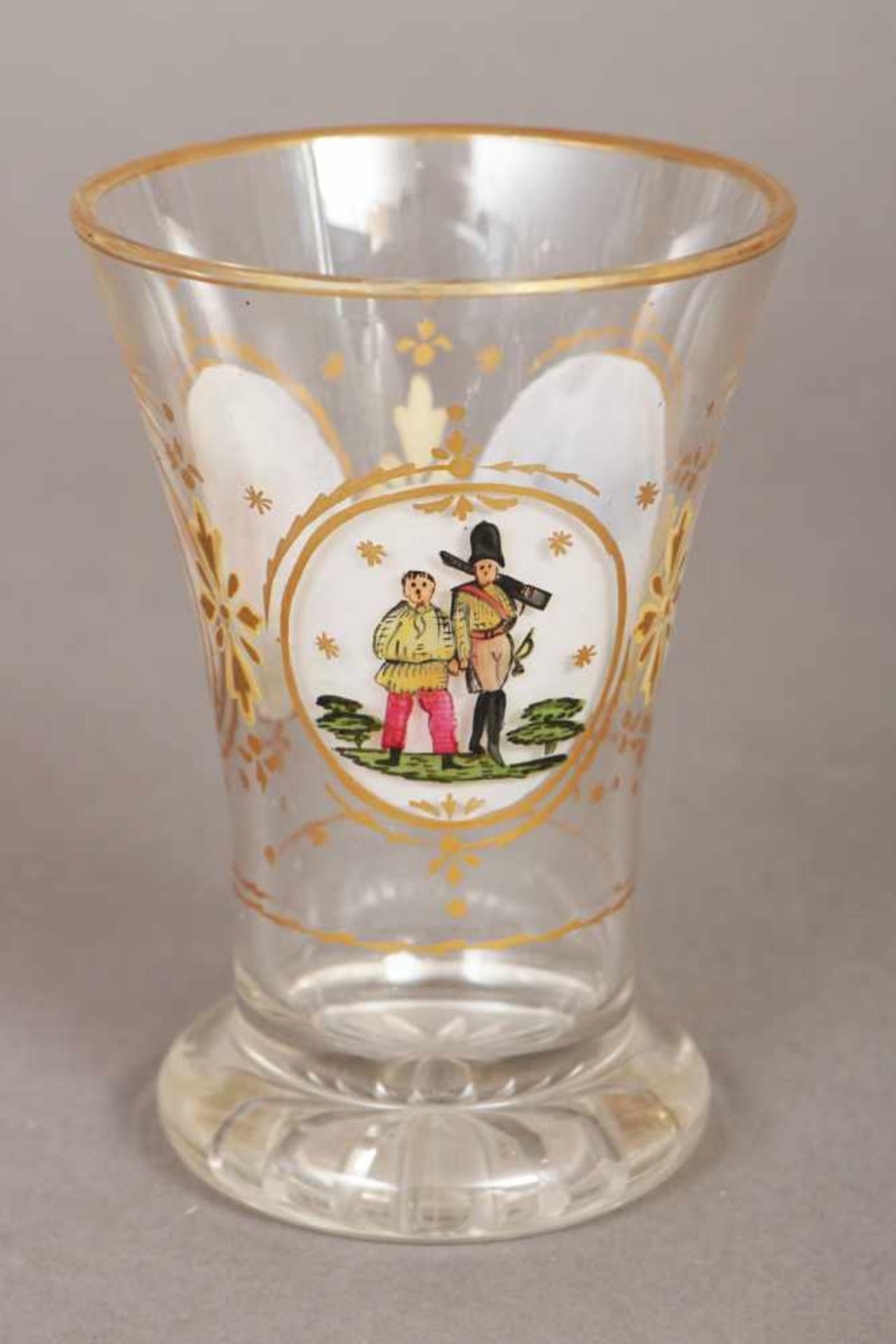 Biedermeier (Bier)-Glas mit Emaillemalerei ¨Reiter zu Pferde¨ in ovaler Kartusche, H 12cm
