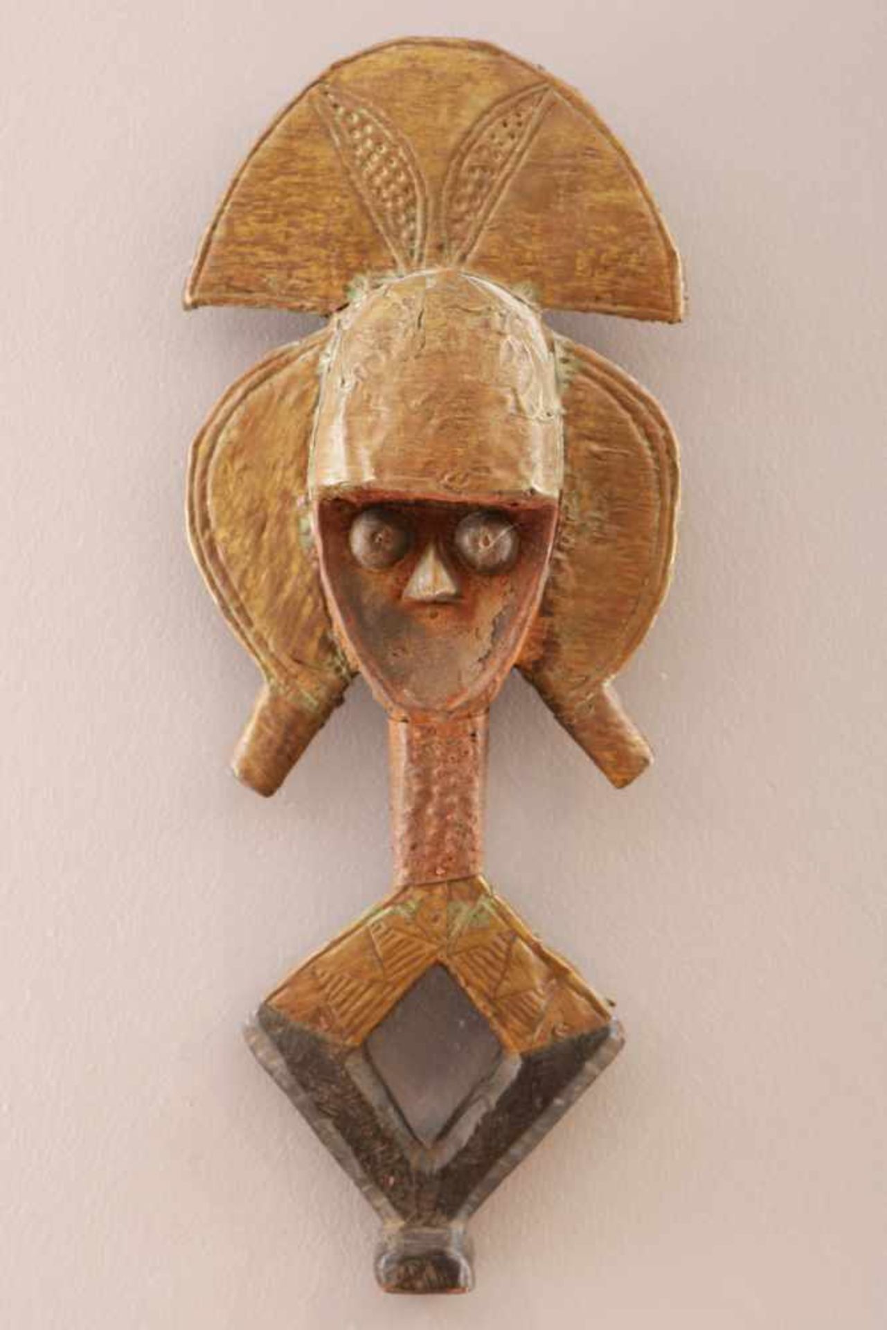 Afrikanisches Ritualzepter der Kota (Gabun)Holz, geschnitzt, mit Messingblech-Beschlag, 2. Hälfte