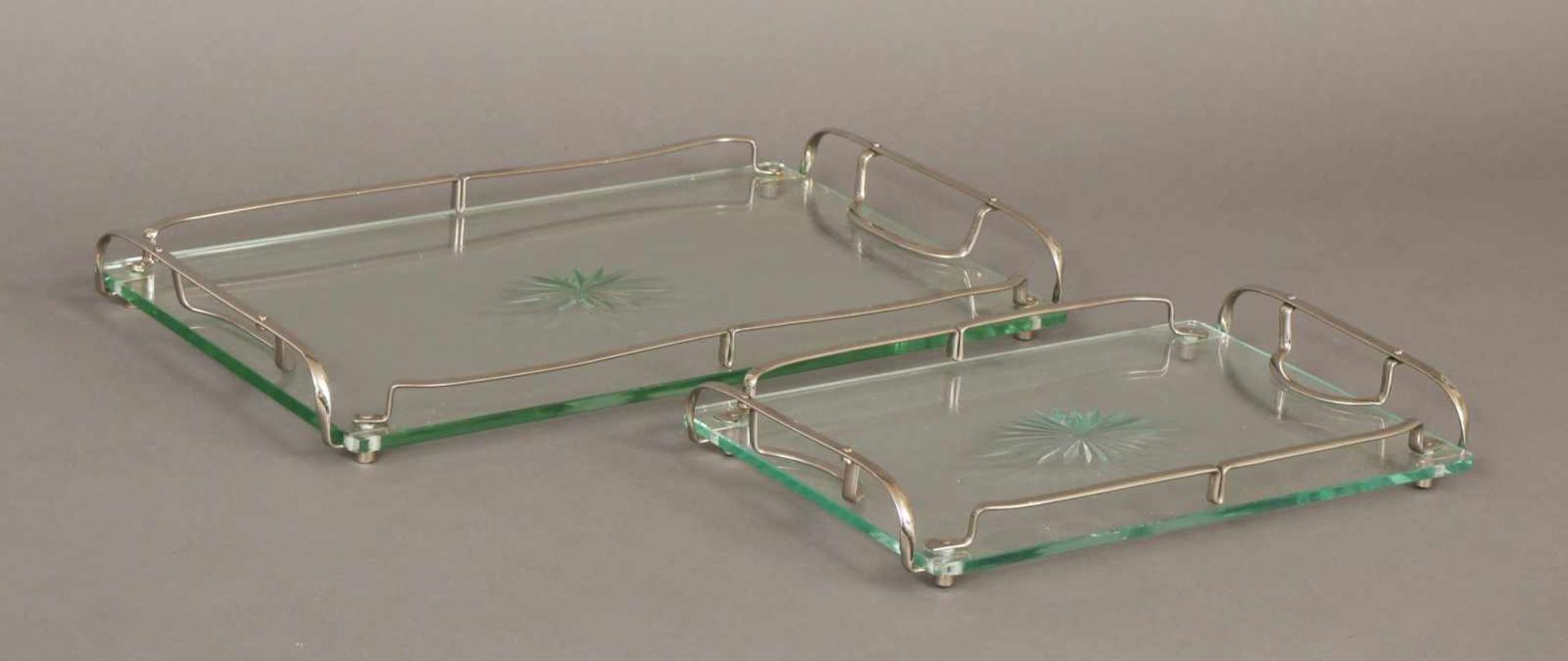 Paar Glas-Tablettsfarbloses Glas, wohl Skandinavien, um 1900, eckige Tabletts mit Sternschliff in
