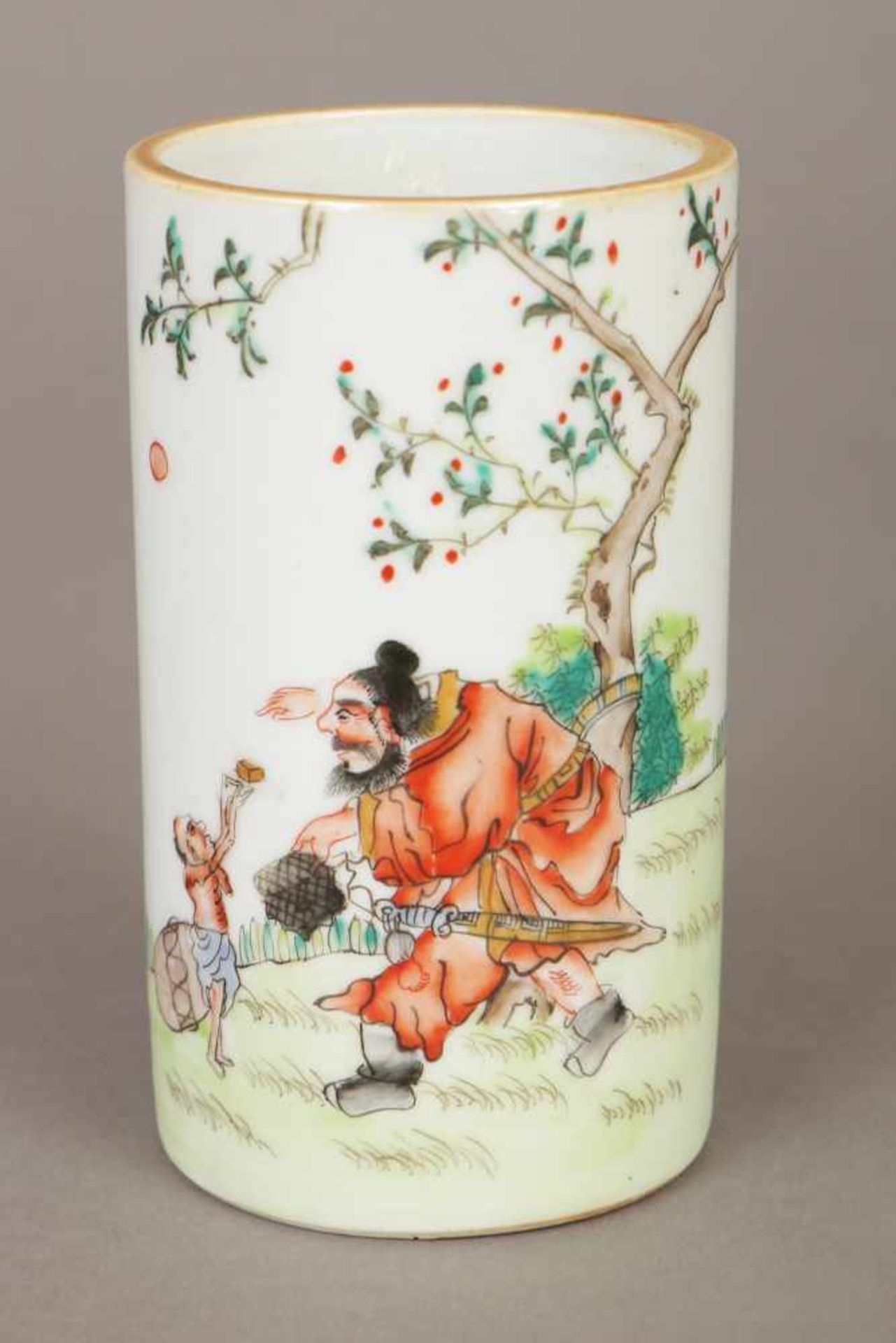 Chinesischer PinselbecherPorzellan, zylindrisches Gefäß, polychrome Malerei mit Figurendekor (
