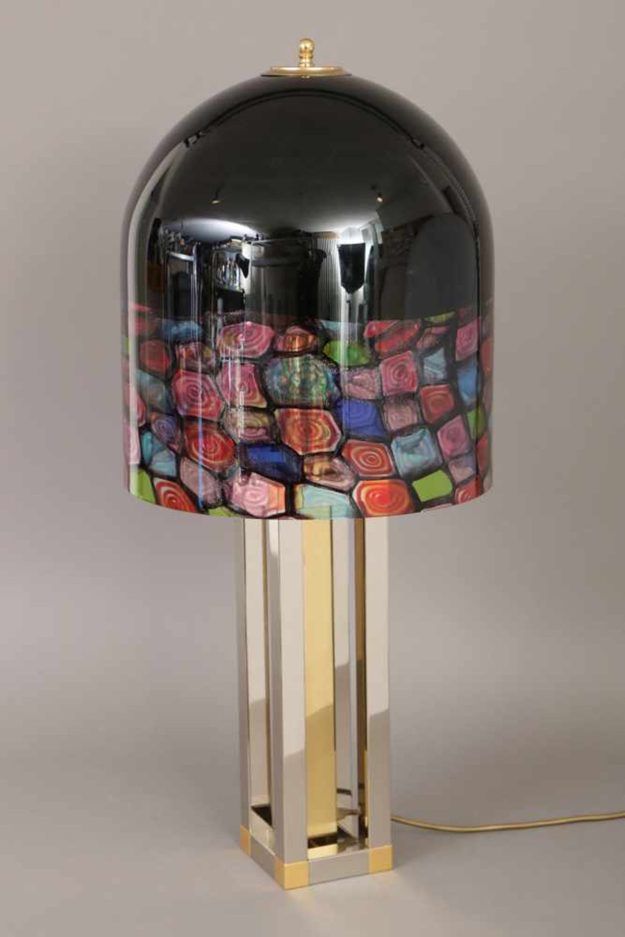 MURANO TischlampeItalien, um 1980, große Glaskuppel mit vielfarbigem Glasmosaik auf hohem