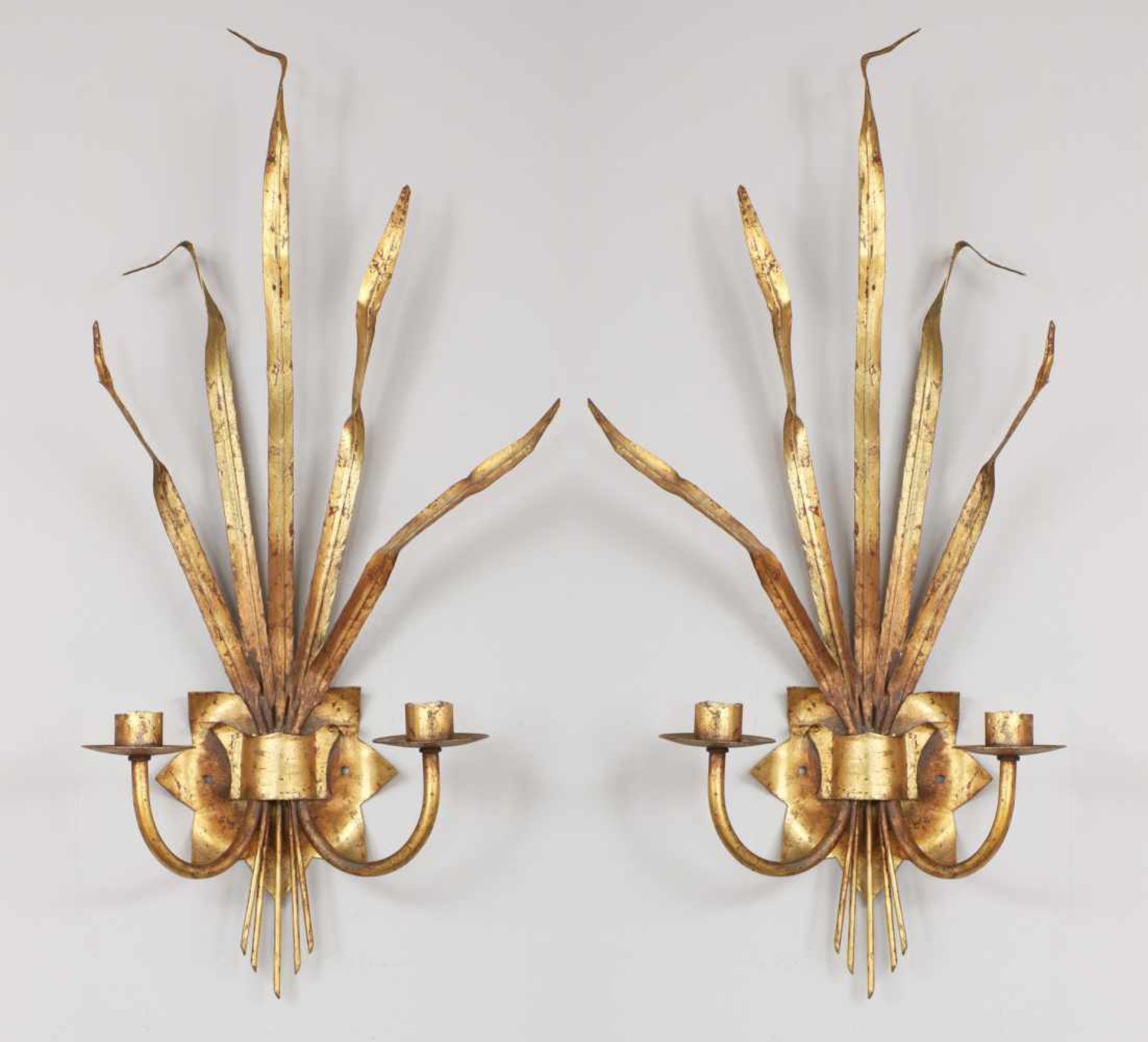 Paar Wandappliken im Mid Century Stilvergoldetes Metall (Blech und Eisen), Italien, um 1960, je 2