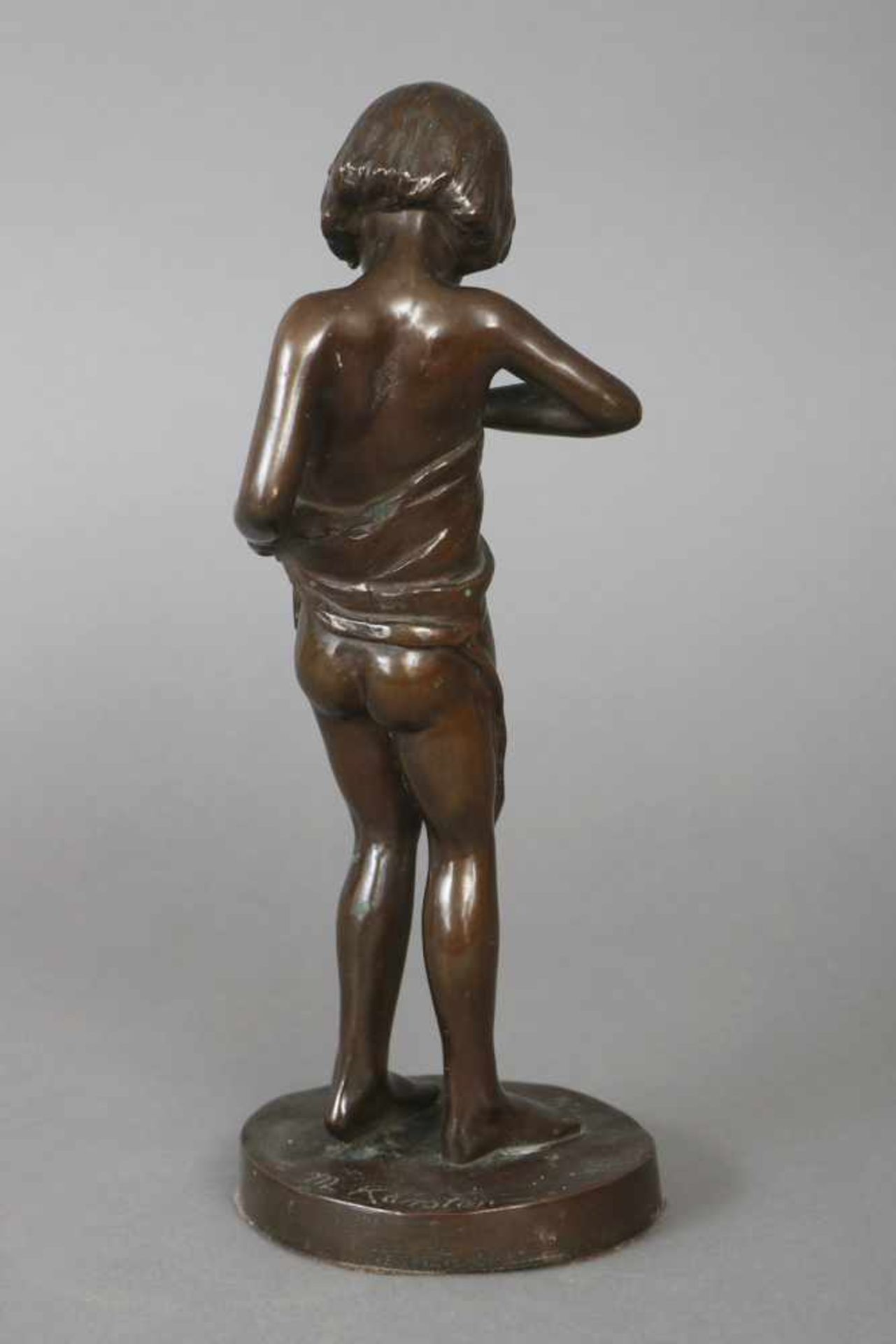 MICHAELA (Misse) FREDERIKKA HASLUND-KARSTEN (1886–1943) Bronzefigur ¨Mädchen¨braun patiniert, - Bild 2 aus 3