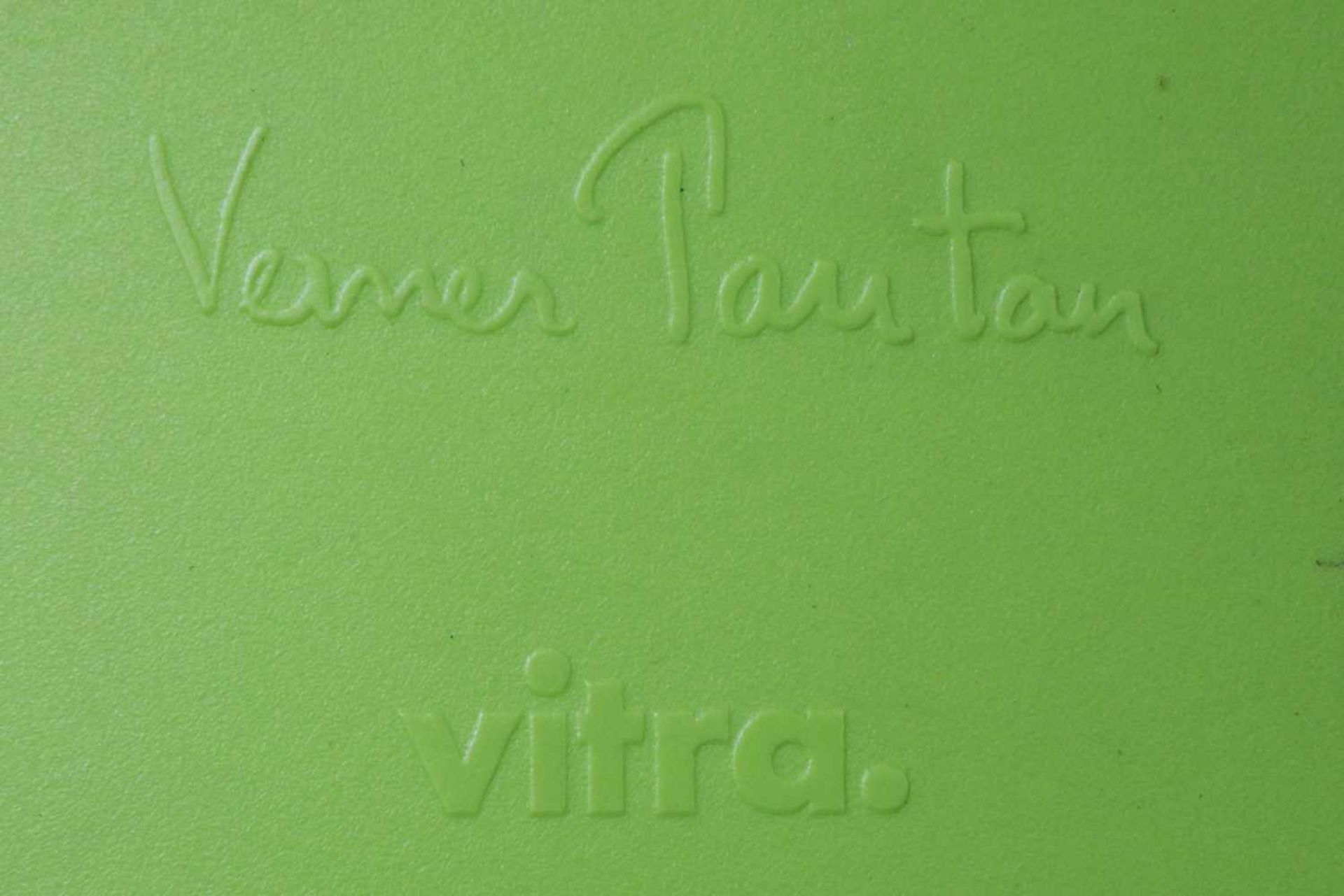 Paar VERNER PANTON Kinder-StühleAusführung VITRA, 1x grüner, 1x blauer Kunststoff, Herstellermarken, - Bild 2 aus 2